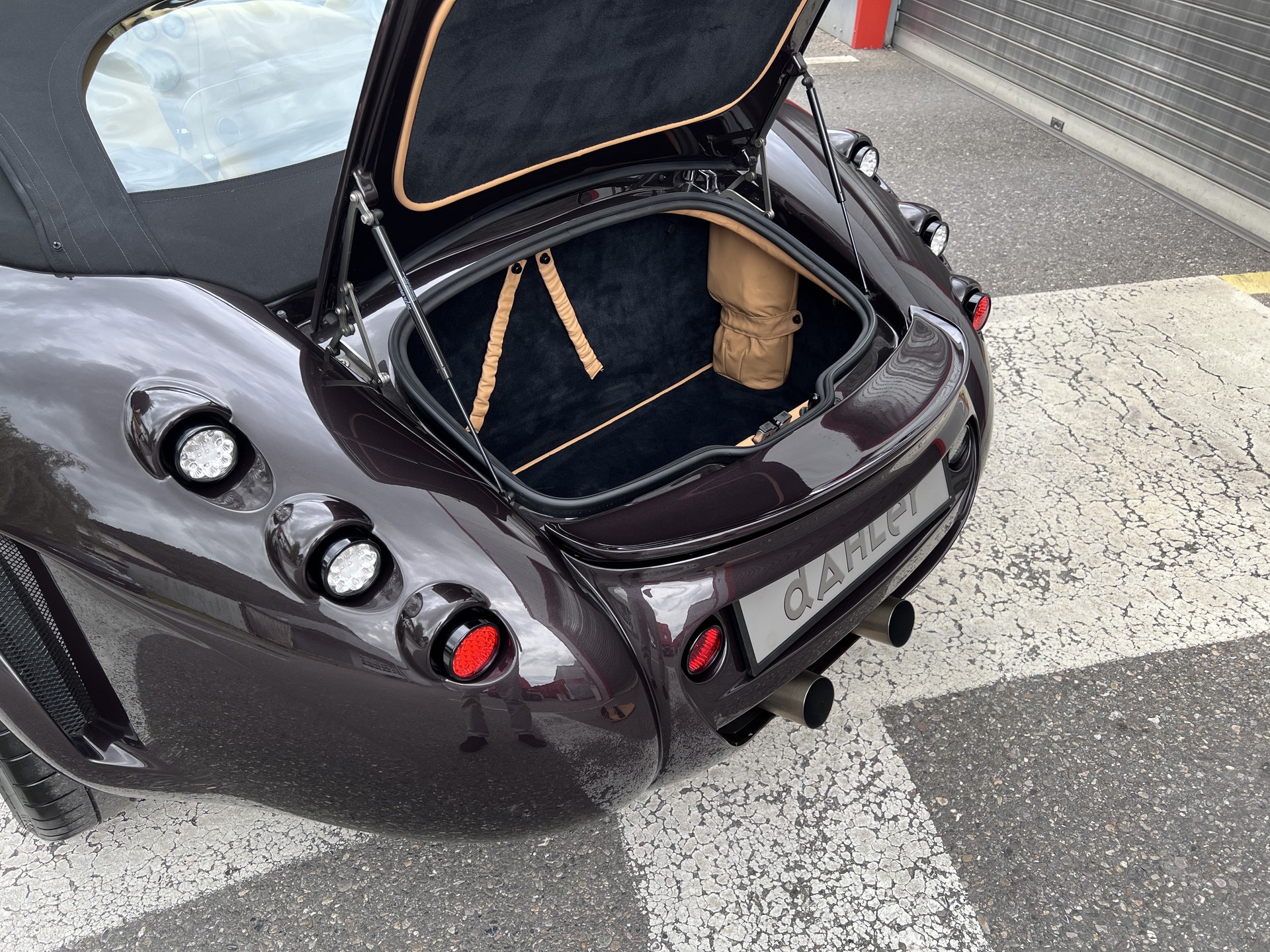 WIESMANN Roadster MF5 4.4 V8 Turbo DKG-image-10