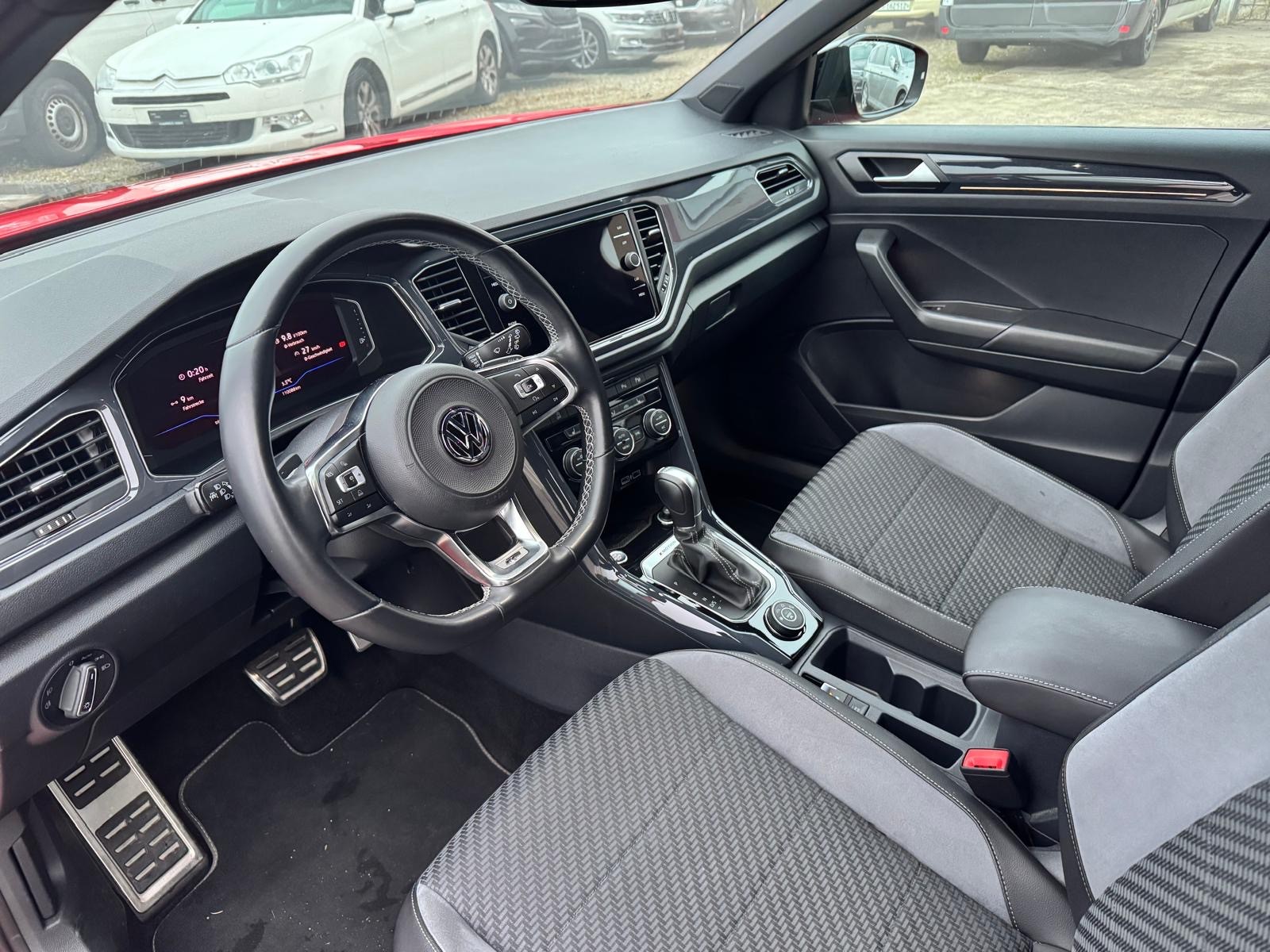 VW T-Roc 2.0 TSI Advance DSG 4Motion-image-12