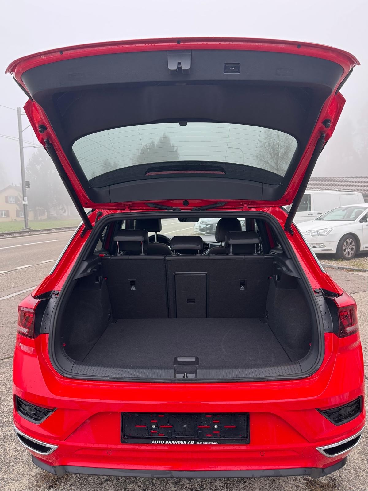 VW T-Roc 2.0 TSI Advance DSG 4Motion-image-9