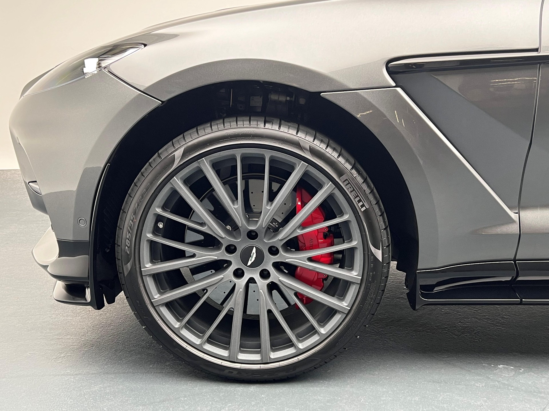 ASTON MARTIN New MY25 DBX 707 4.0 V8 Bi-Turbo-image-16