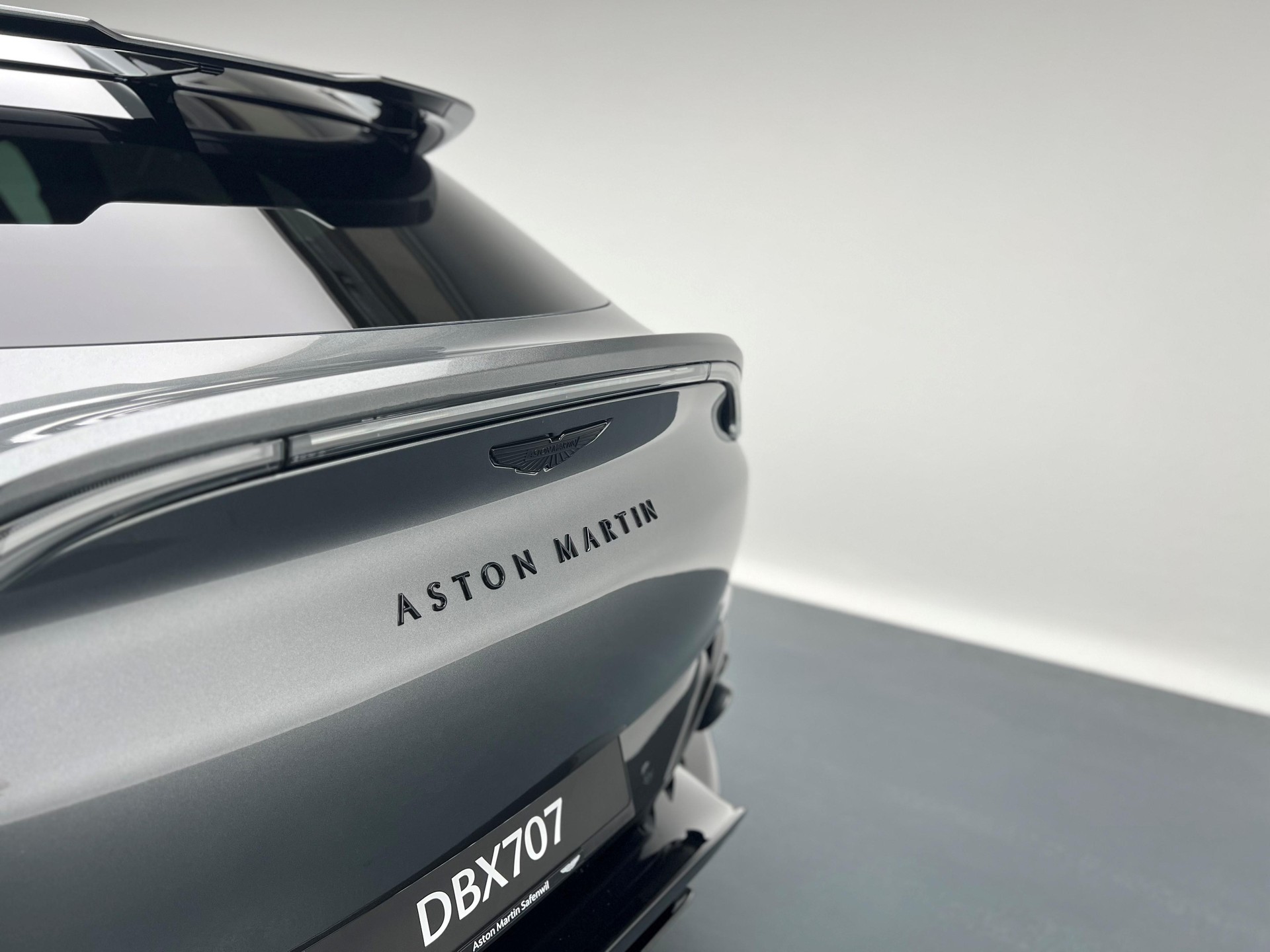 ASTON MARTIN New MY25 DBX 707 4.0 V8 Bi-Turbo-image-24