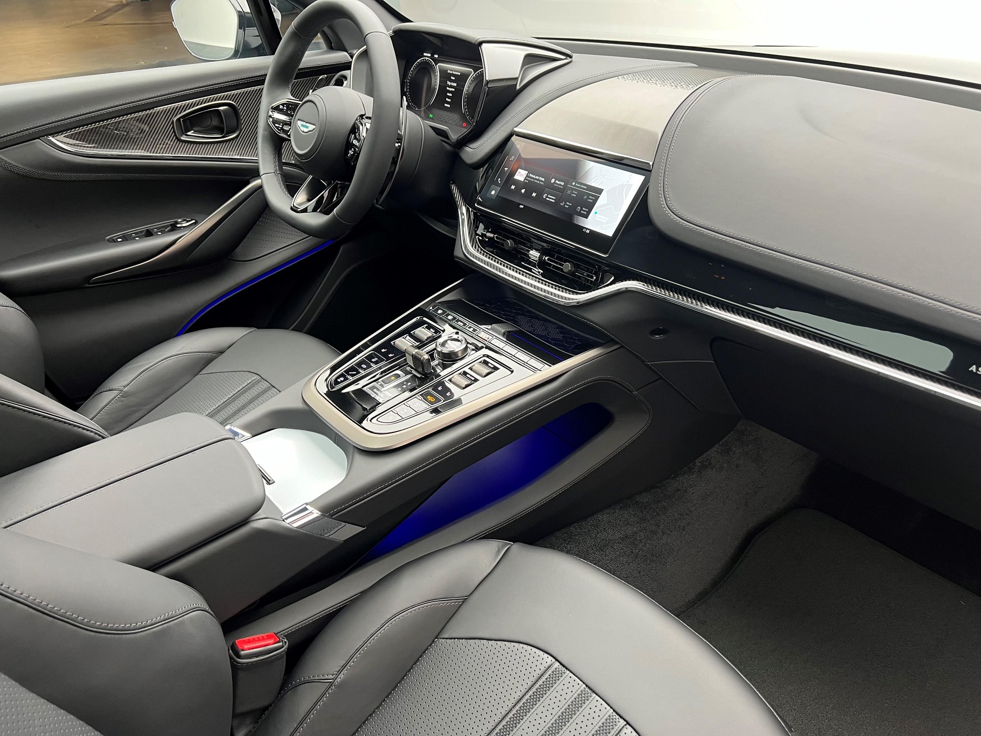 ASTON MARTIN New MY25 DBX 707 4.0 V8 Bi-Turbo-image-11