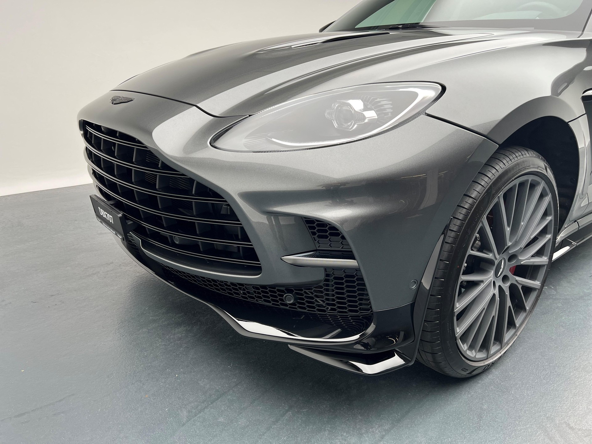 ASTON MARTIN New MY25 DBX 707 4.0 V8 Bi-Turbo-image-17