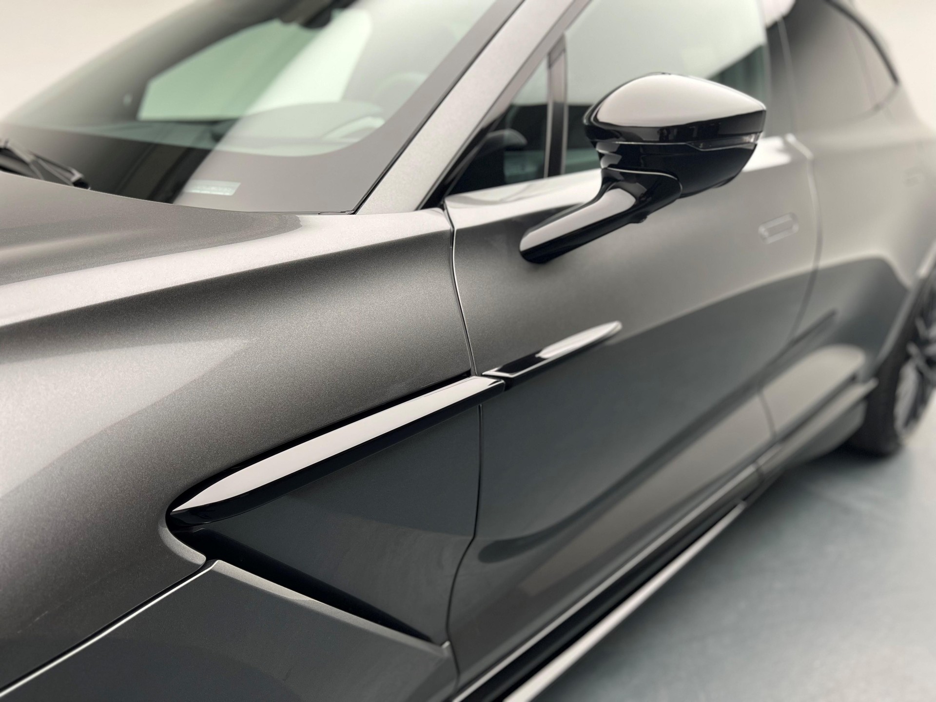 ASTON MARTIN New MY25 DBX 707 4.0 V8 Bi-Turbo-image-20