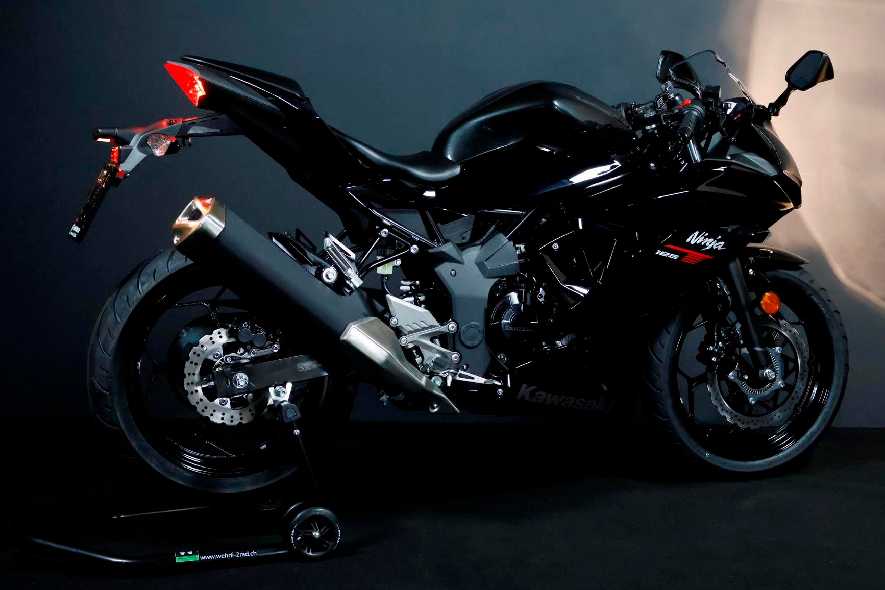KAWASAKI Ninja 125-image-11