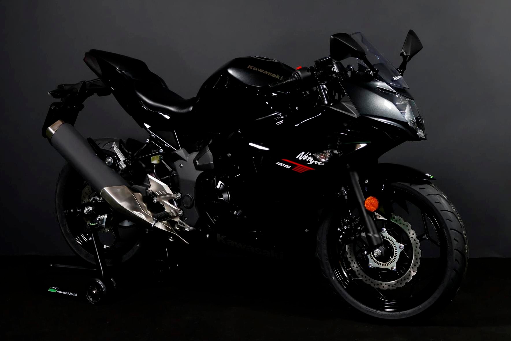KAWASAKI Ninja 125-image-2