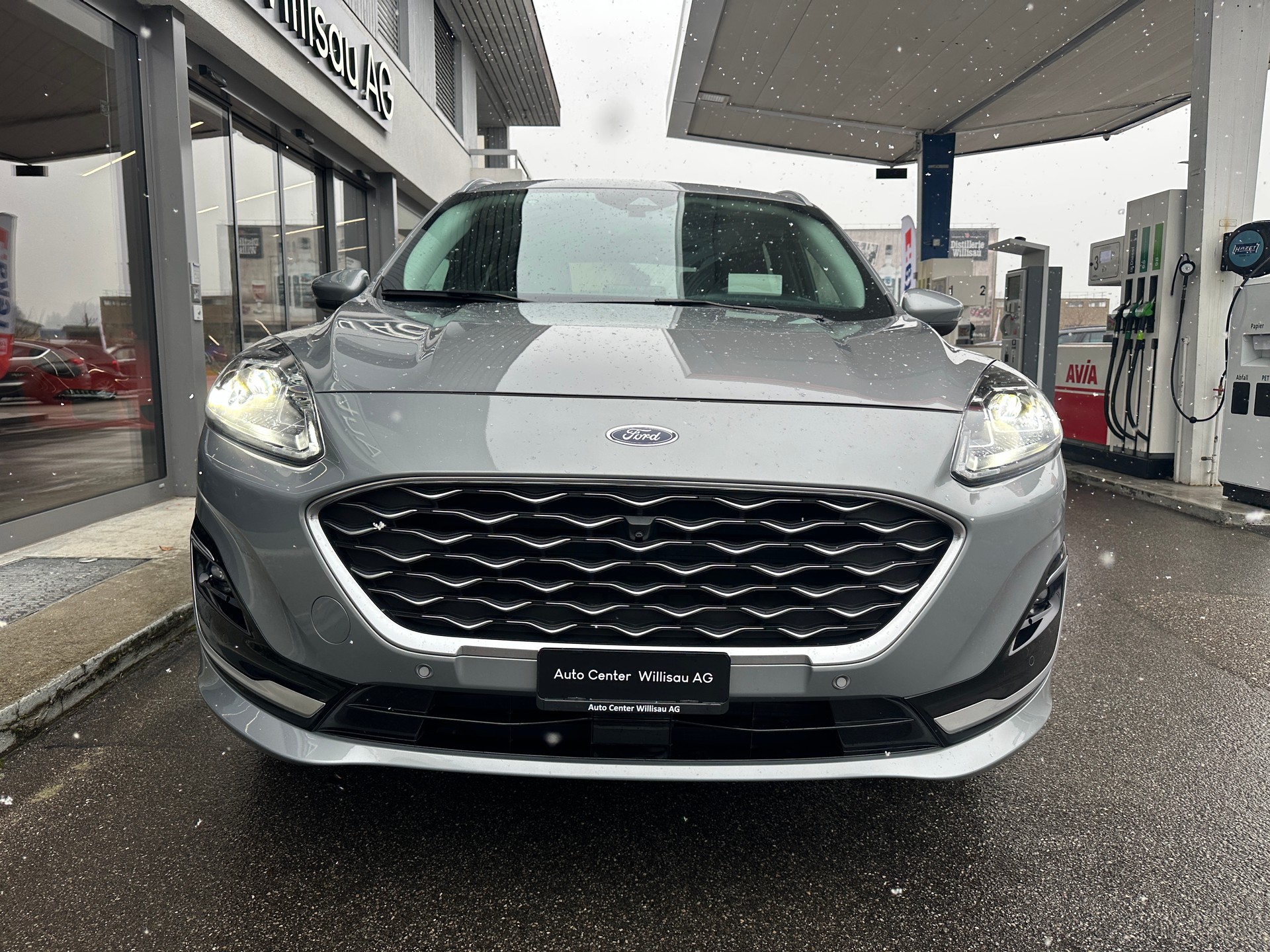 FORD Kuga 2.5 FHEV Vignale 4WD-showroom-element-3