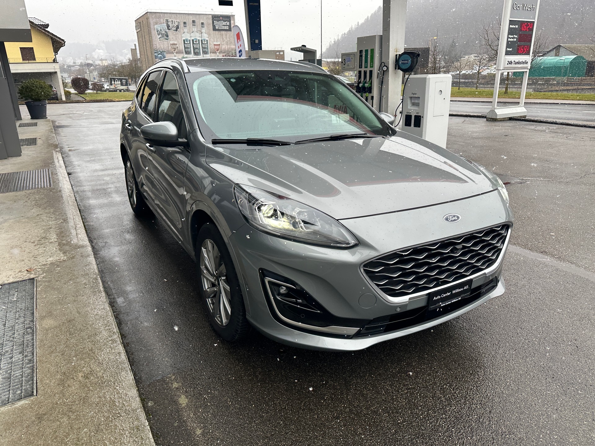 FORD Kuga 2.5 FHEV Vignale 4WD-showroom-element-2