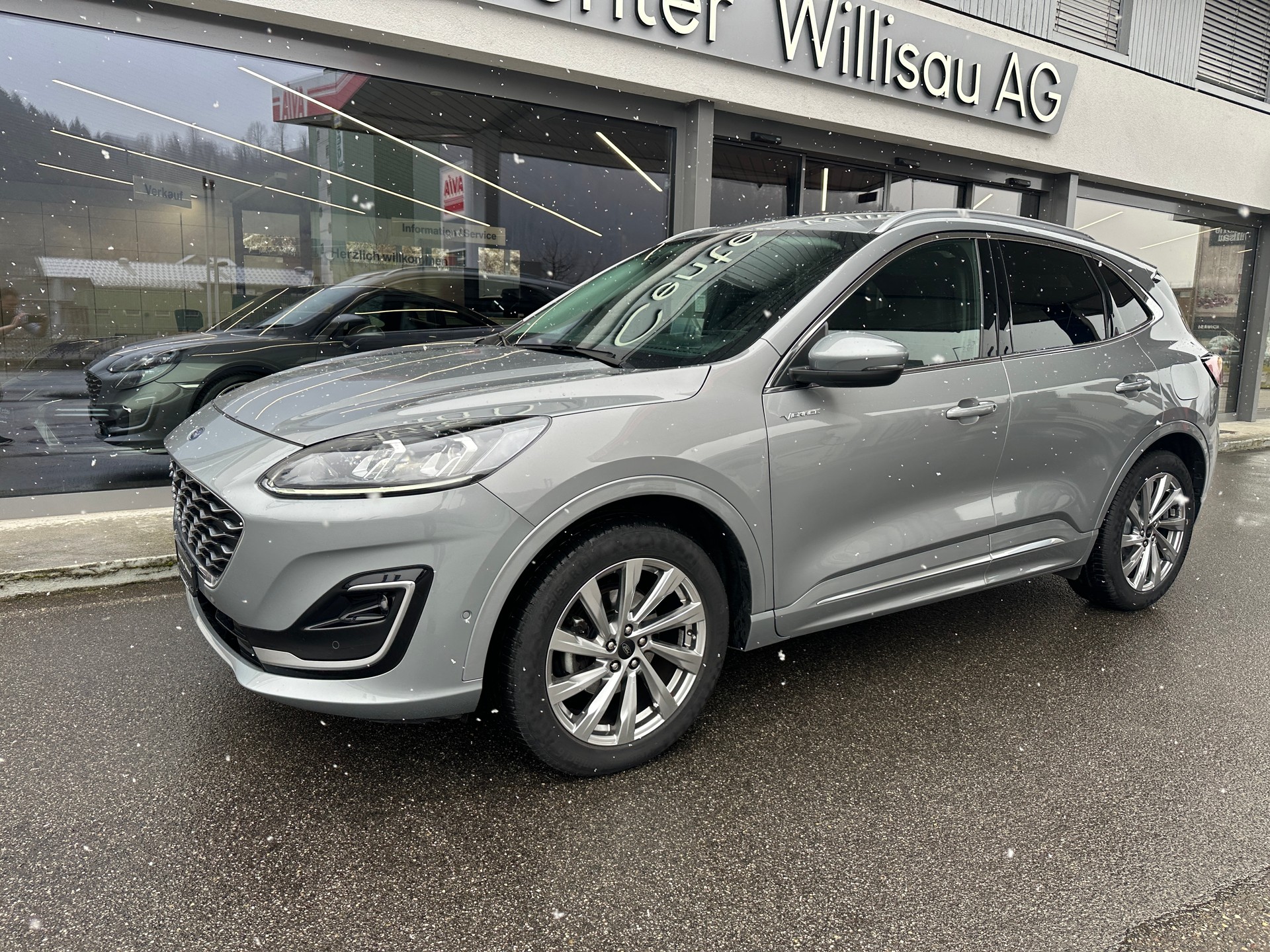 FORD Kuga 2.5 FHEV Vignale 4WD-image-4