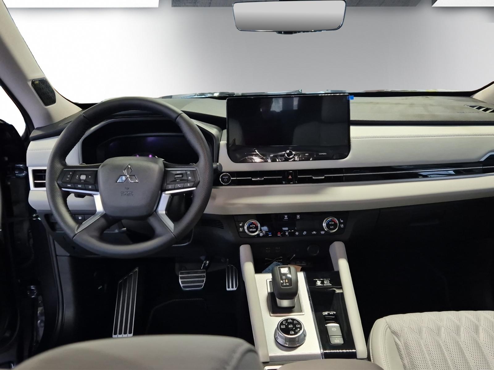 MITSUBISHI Outlander 2.4 PHEV Instyle 4x4-image-10