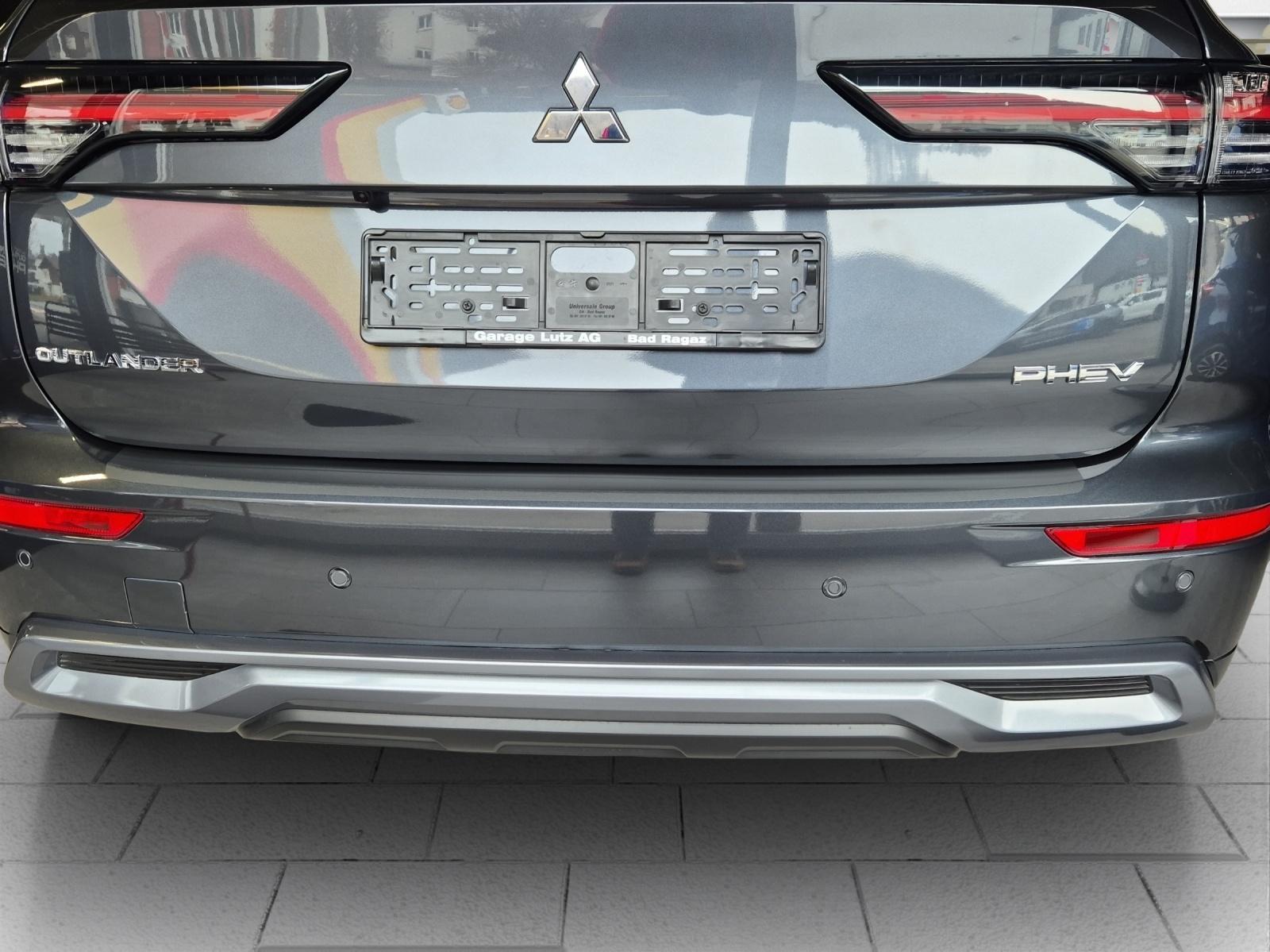 MITSUBISHI Outlander 2.4 PHEV Instyle 4x4-image-4