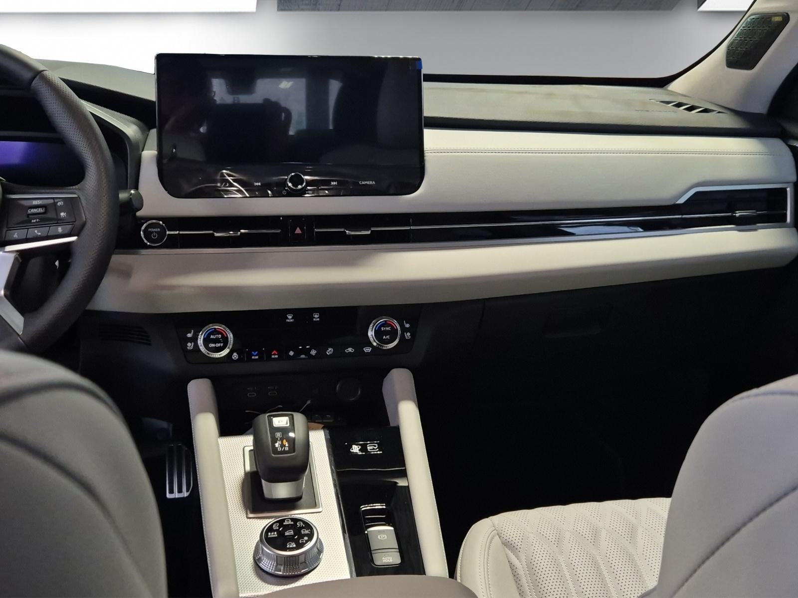 MITSUBISHI Outlander 2.4 PHEV Instyle 4x4-image-11