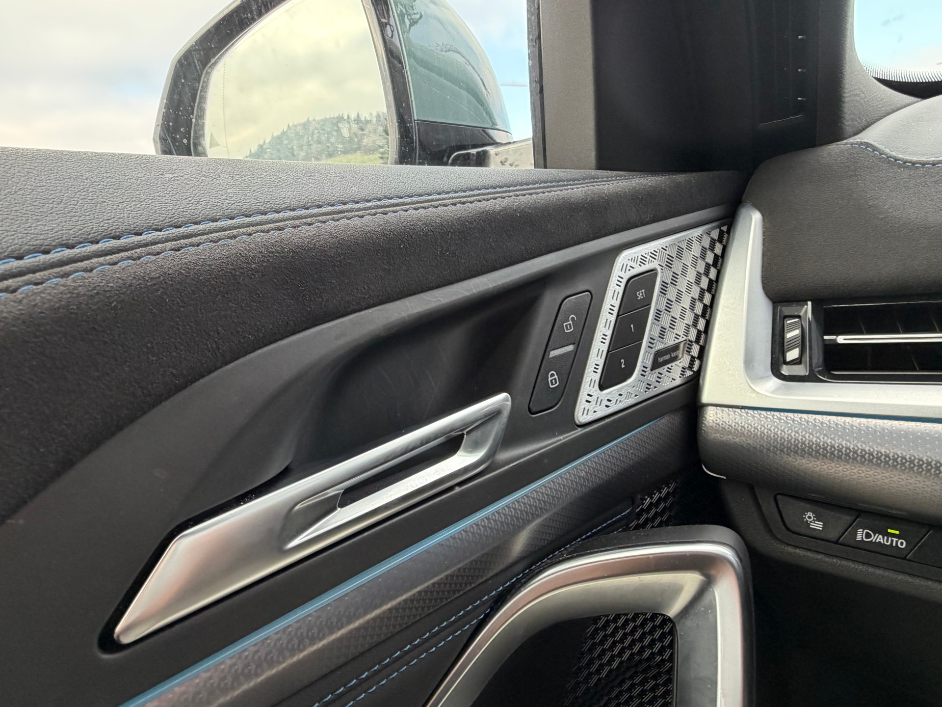BMW X2 xDrive 20d 48V M Sport Pro-image-27