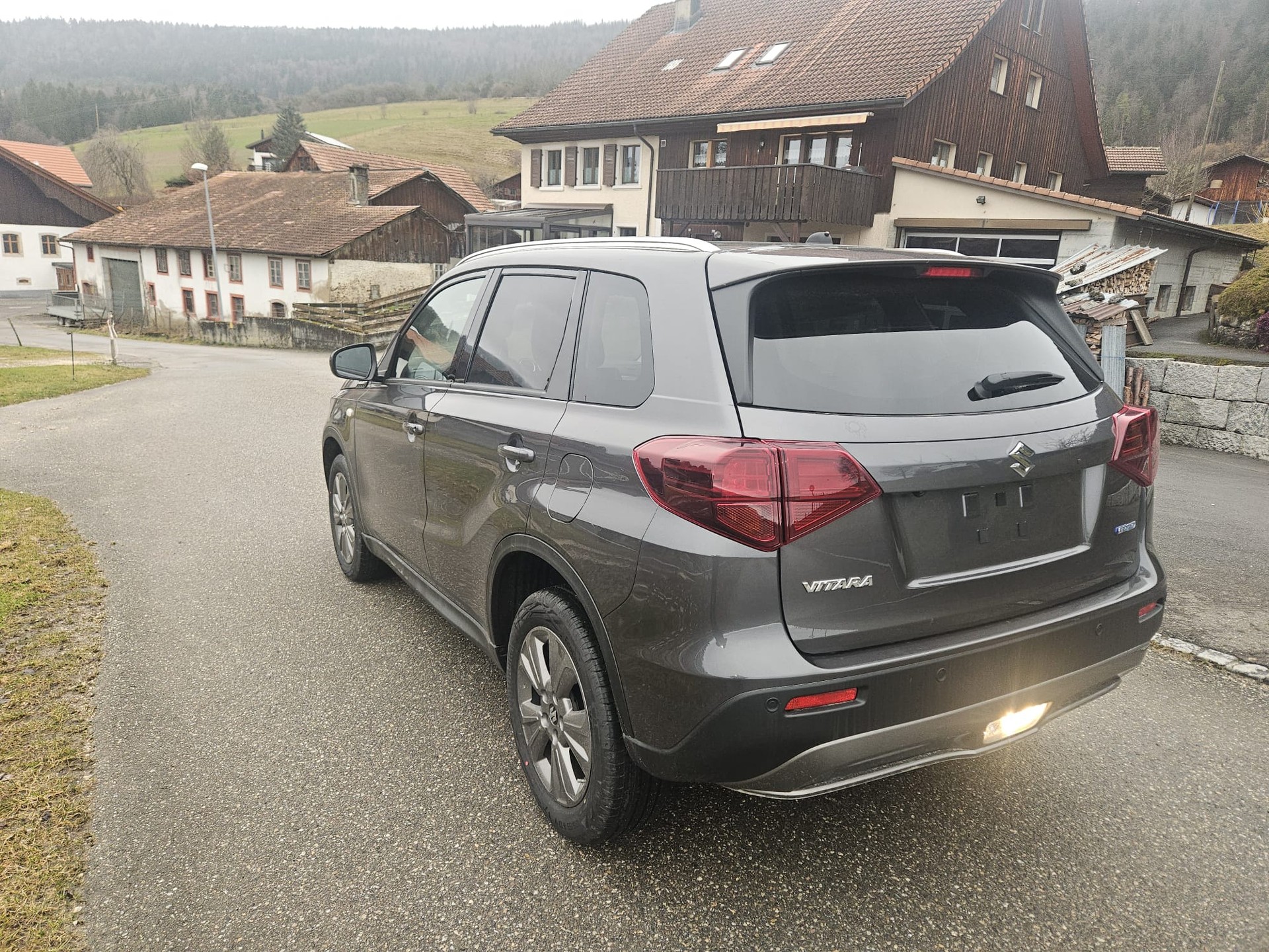 SUZUKI Vitara 1.4 Boosterjet Compact + 4x4 Hybrid-image-1