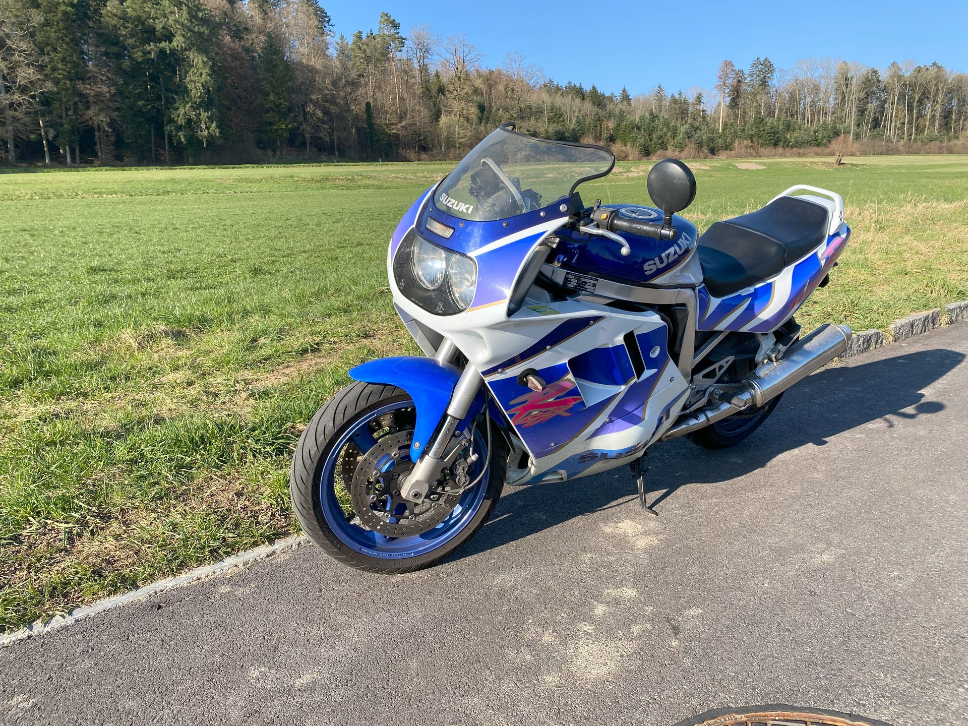 SUZUKI GSX-R 1100 M-image-2