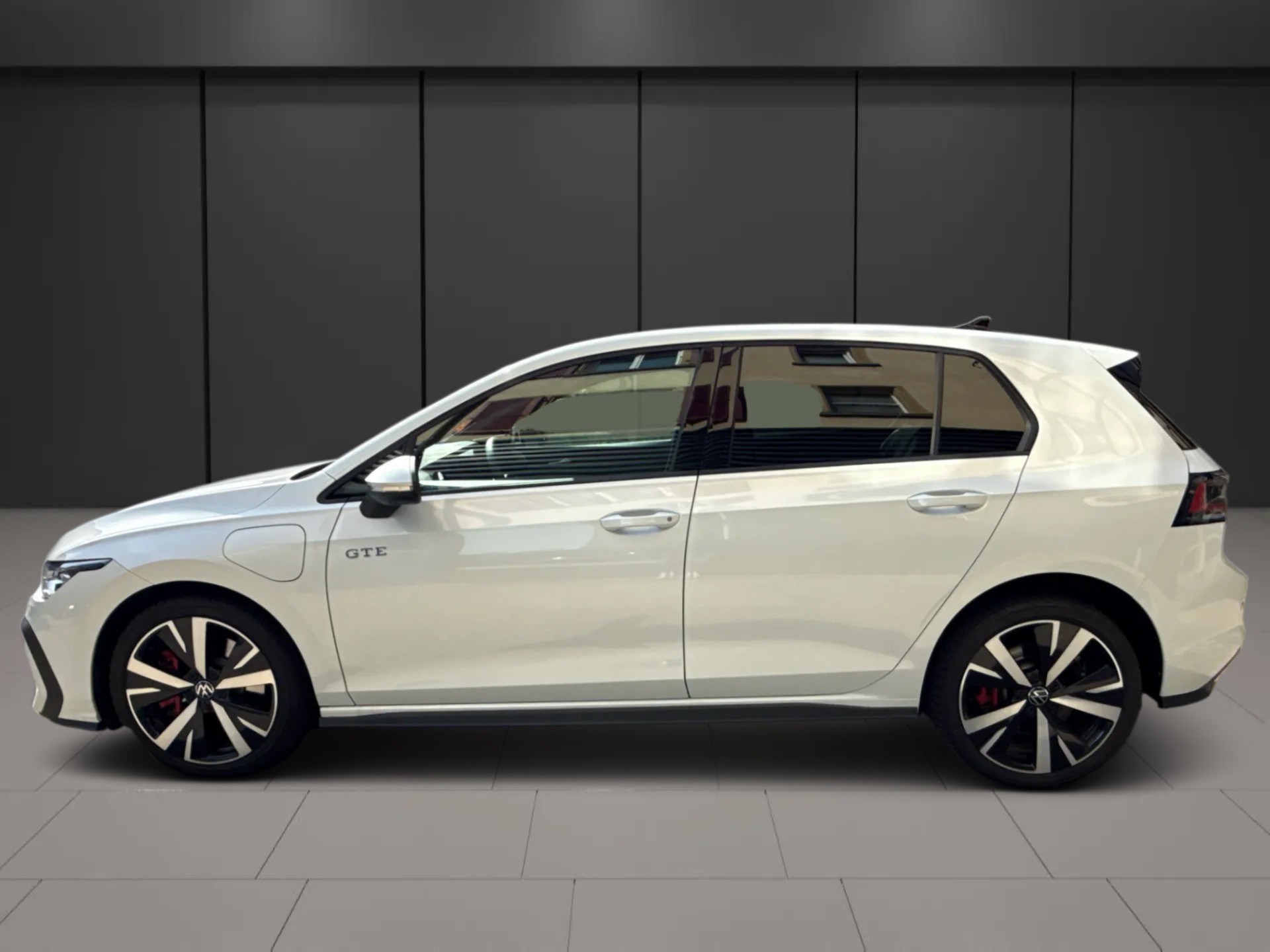 VW Golf 1.5 TSI PHEV GTE-image-5