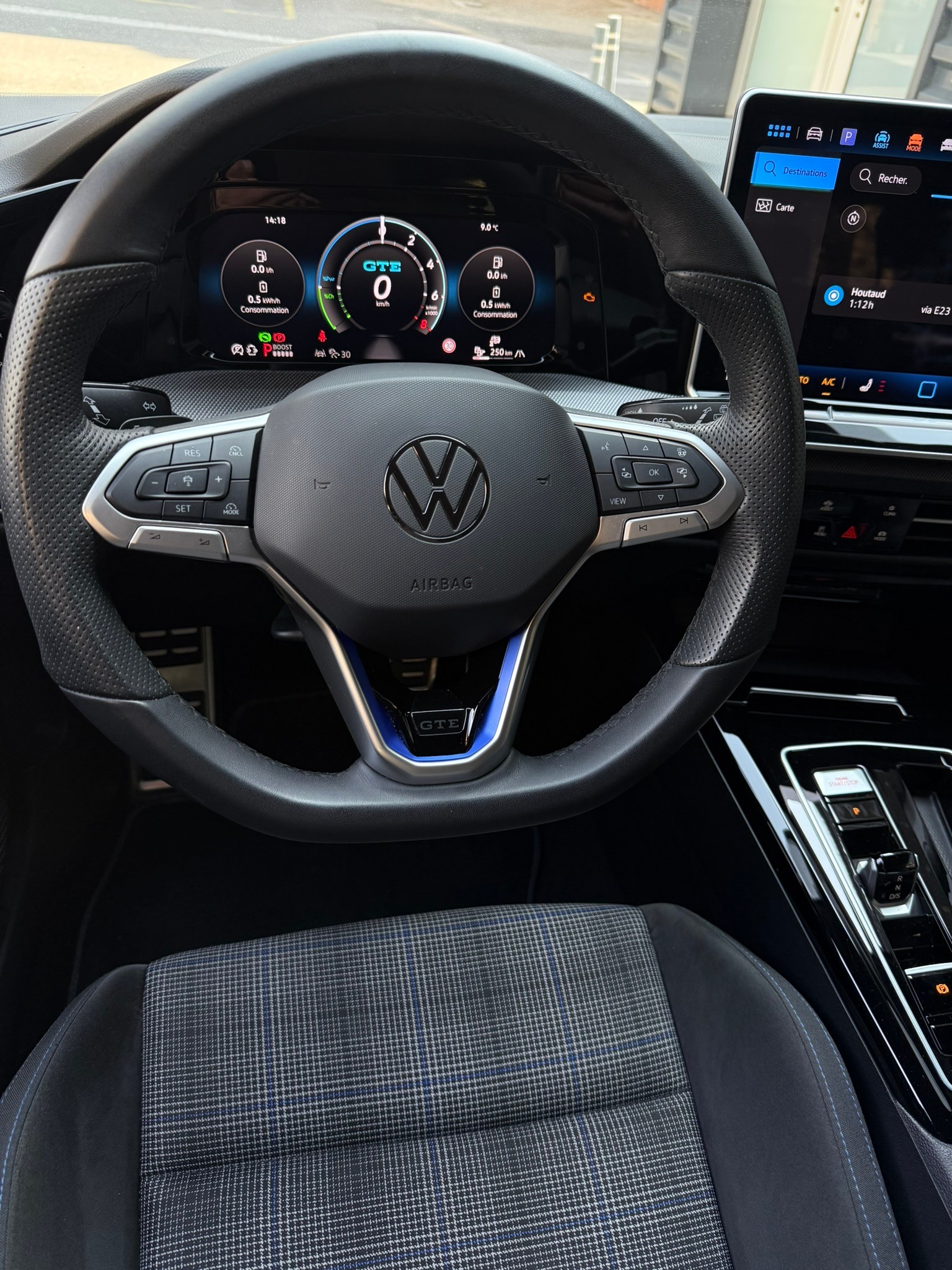 VW Golf 1.5 TSI PHEV GTE-image-11