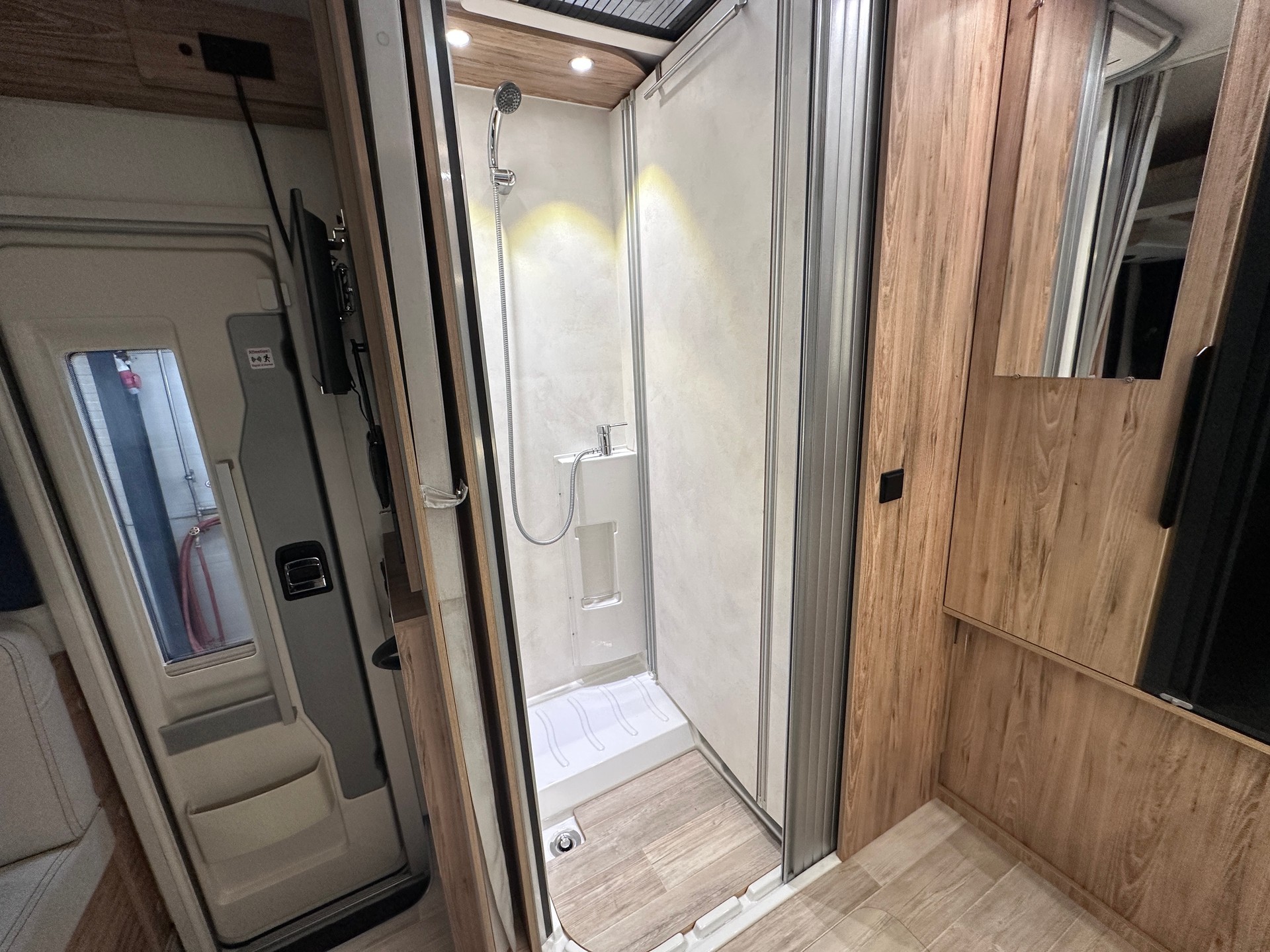 BAVARIA T 626 D Nomade-image-15