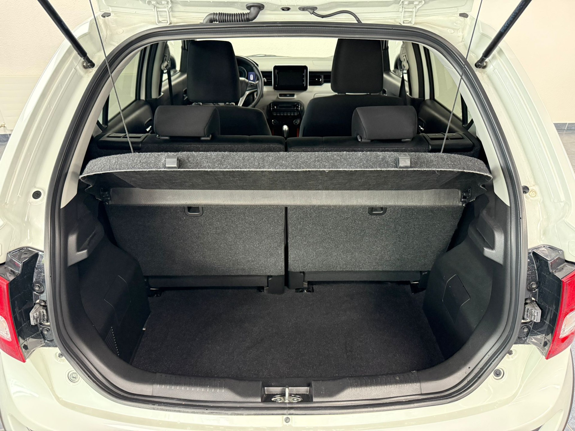 SUZUKI Ignis 1.2i Compact Top AGS-image-25