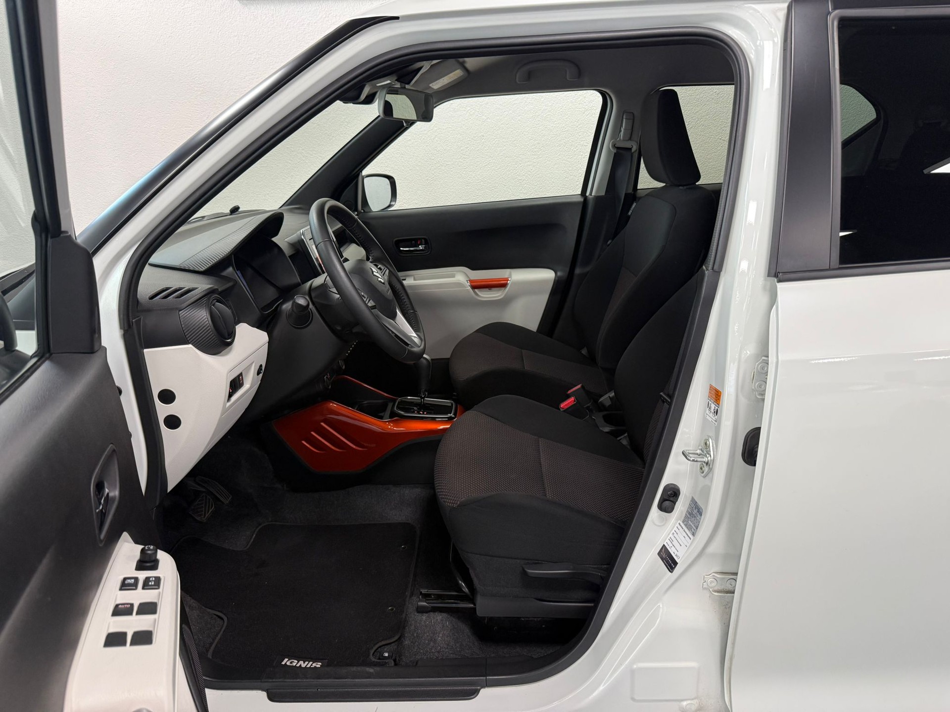 SUZUKI Ignis 1.2i Compact Top AGS-image-9
