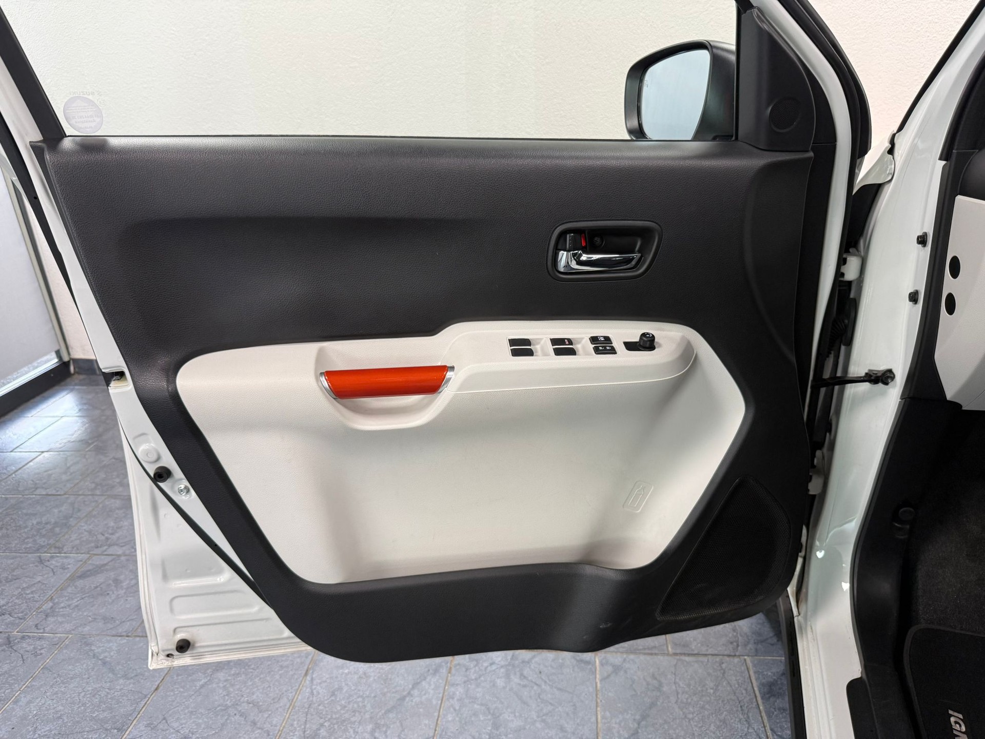 SUZUKI Ignis 1.2i Compact Top AGS-image-11