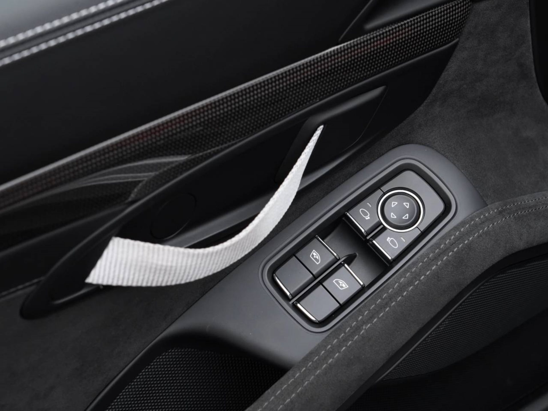 PORSCHE 911 GT3 RS-image-24