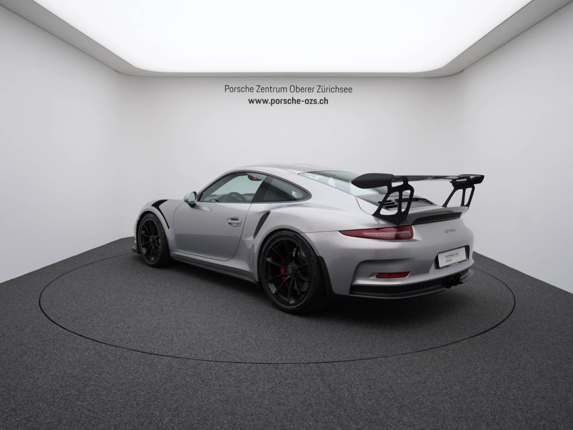 PORSCHE 911 GT3 RS-showroom-element-2