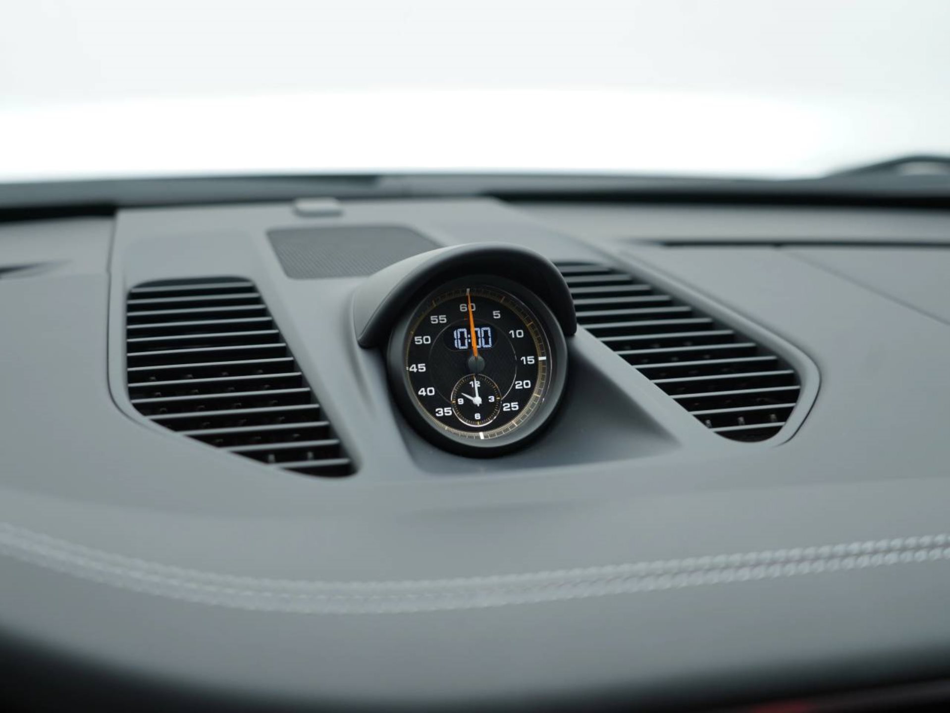 PORSCHE 911 GT3 RS-image-31