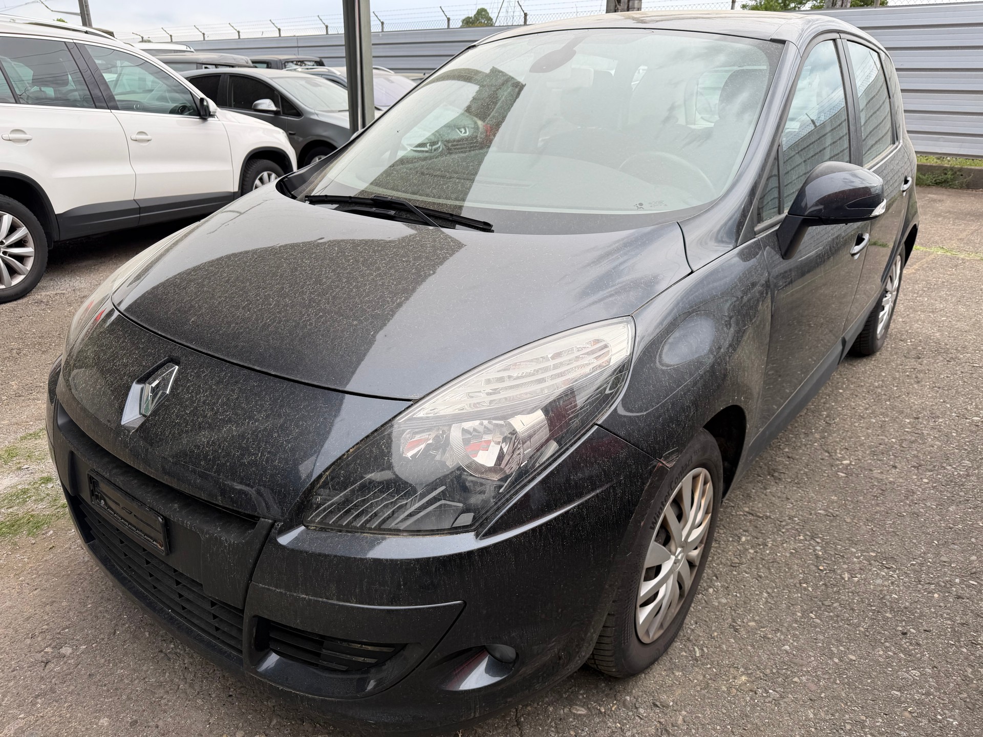 RENAULT Scénic 1.4 16V Turbo Dynamique-image-1