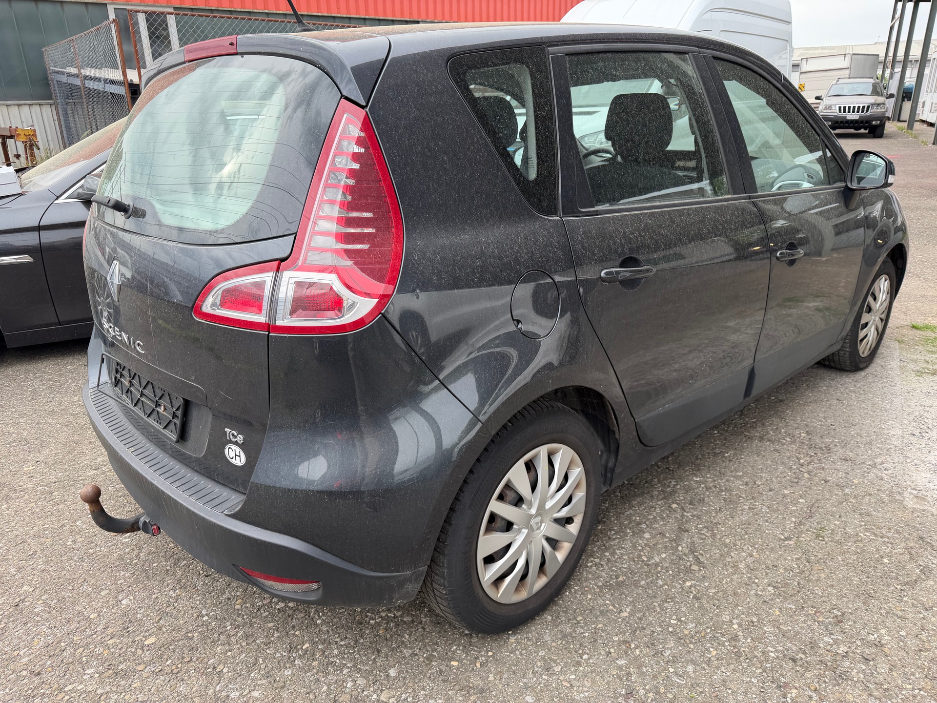 RENAULT Scénic 1.4 16V Turbo Dynamique-image-3