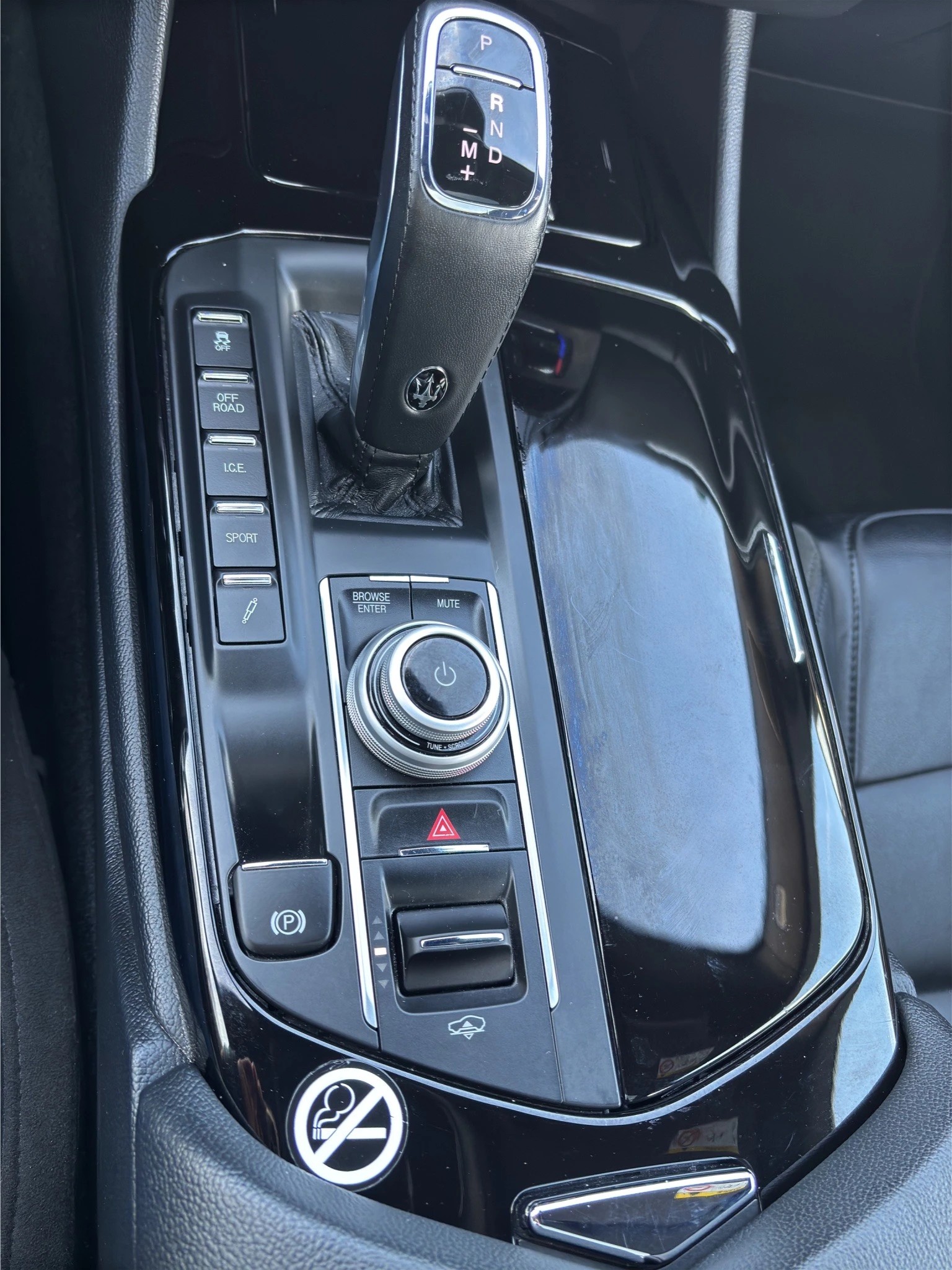 MASERATI Levante 2.0 MHEV GT Hybrid Automatica-image-16