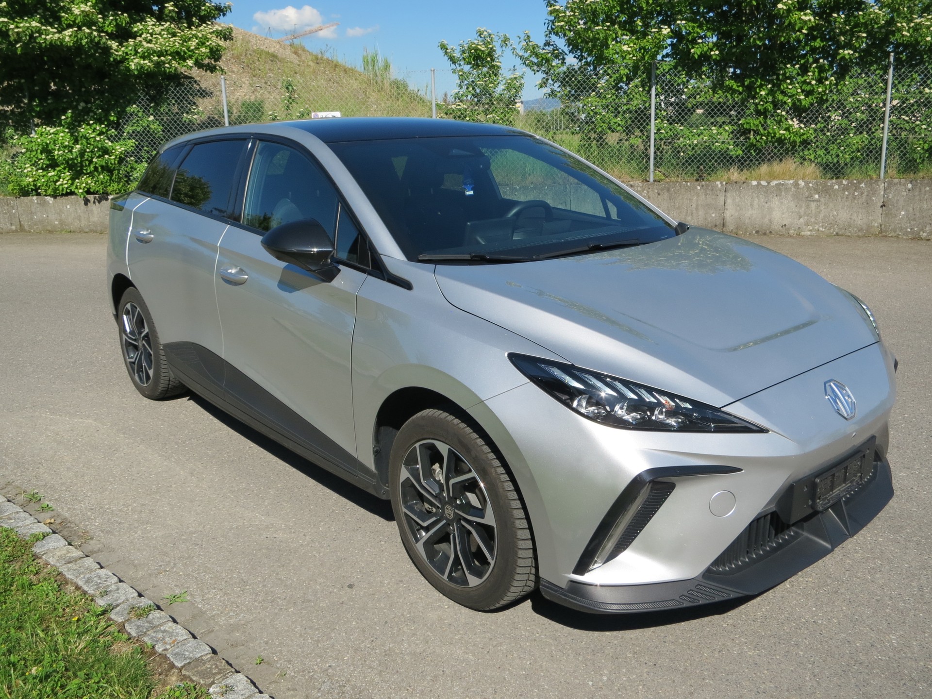 MG 4 EV 64kWh Luxury