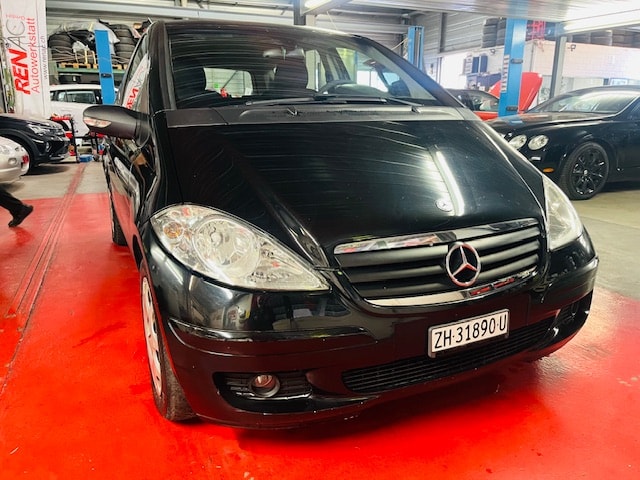 MERCEDES-BENZ A 150 Classic-image-3