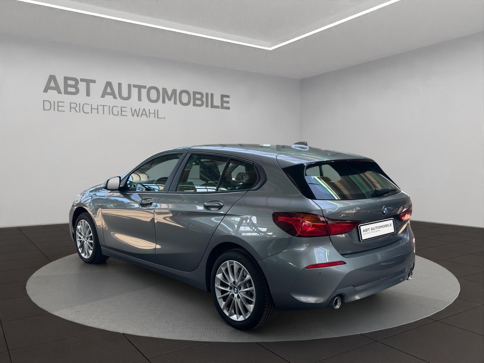BMW 120d xDrive-showroom-element-3