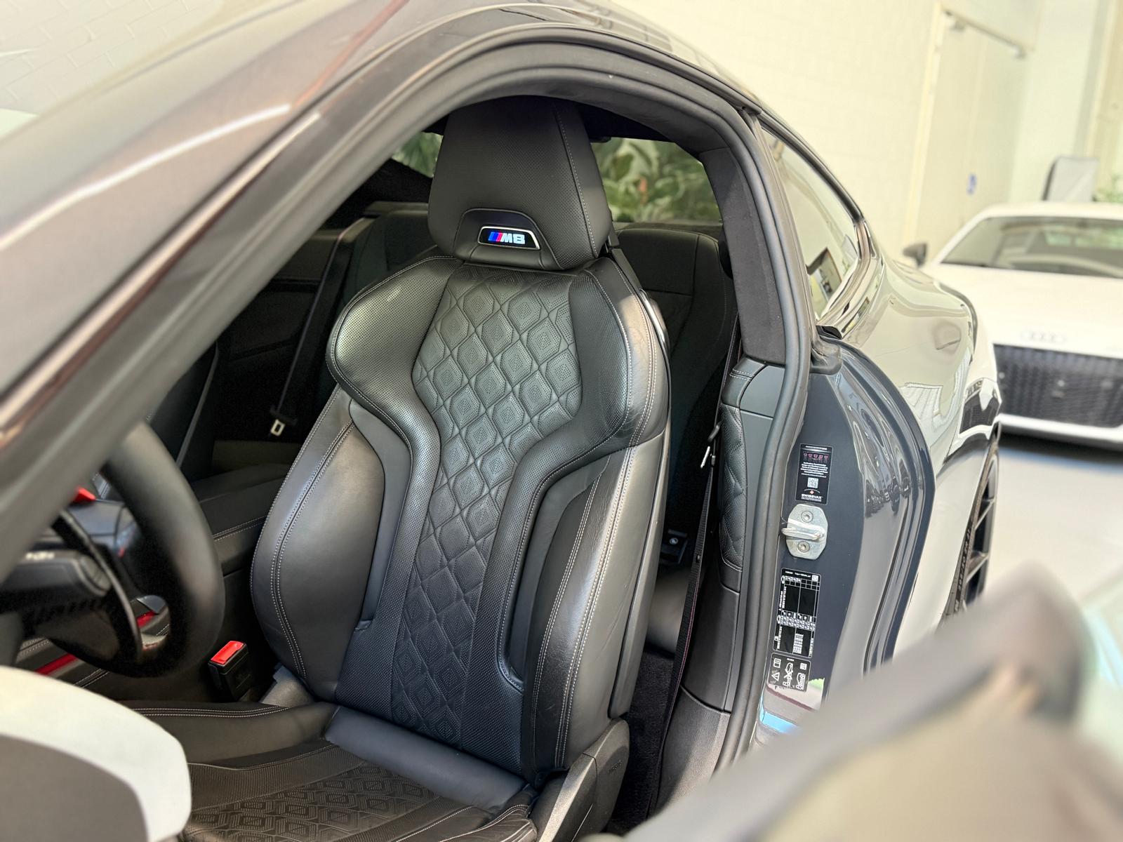 BMW M8 xDrive Steptronic M Competition-image-10