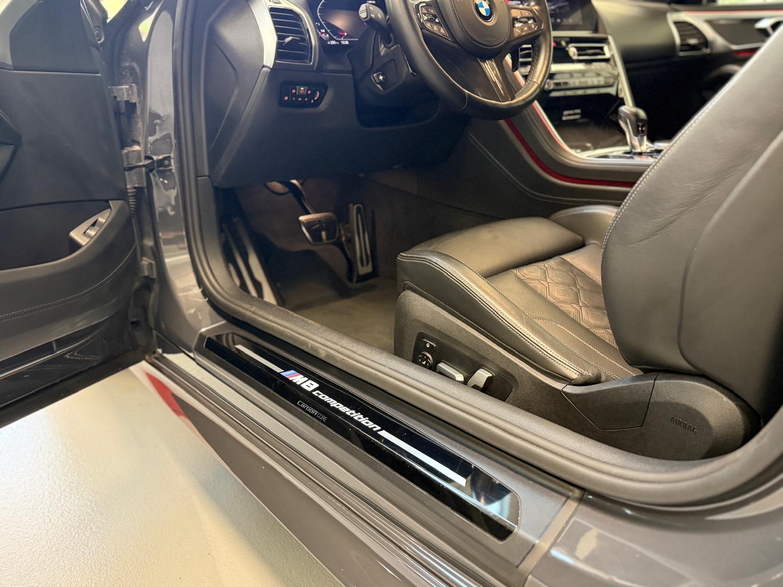 BMW M8 xDrive Steptronic M Competition-image-8