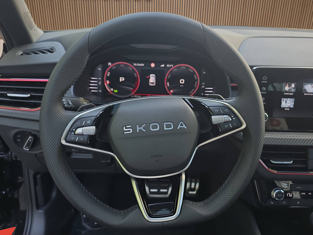SKODA Kamiq 1.5 TSI Monte Carlo DSG-image-15