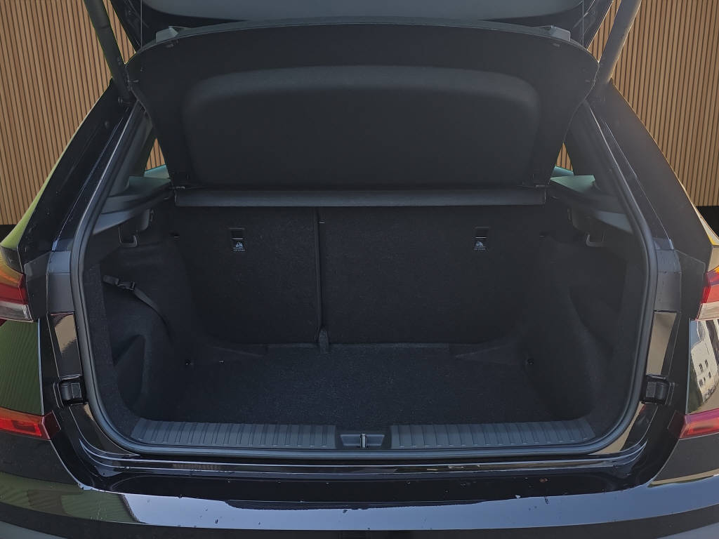 SKODA Kamiq 1.5 TSI Monte Carlo DSG-image-14