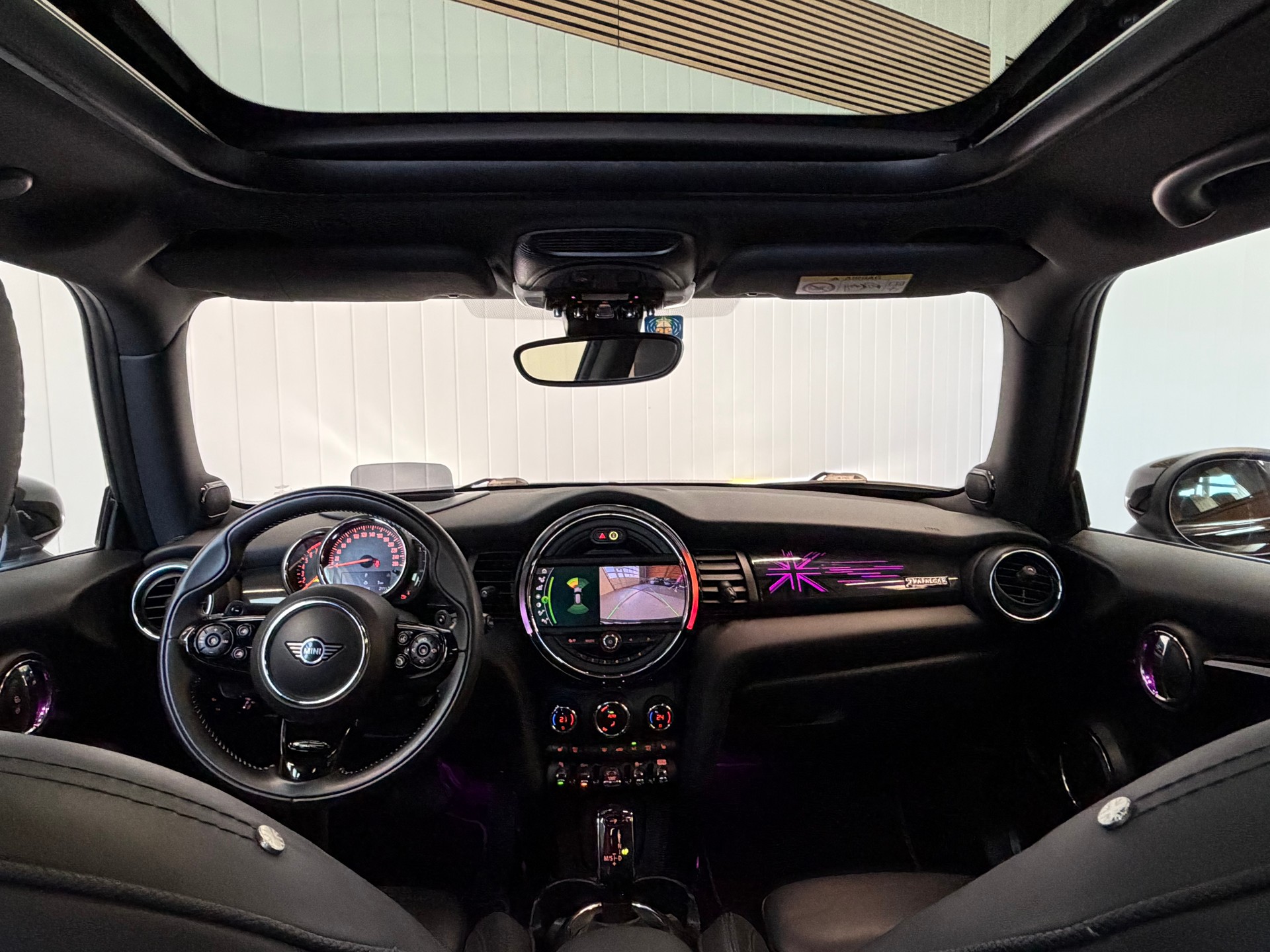 MINI Cooper S Steptronic DKG frisch ab MFK & Service-image-9