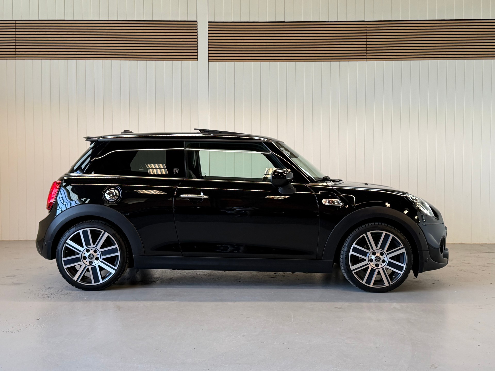 MINI Cooper S Steptronic DKG frisch ab MFK & Service-image-5