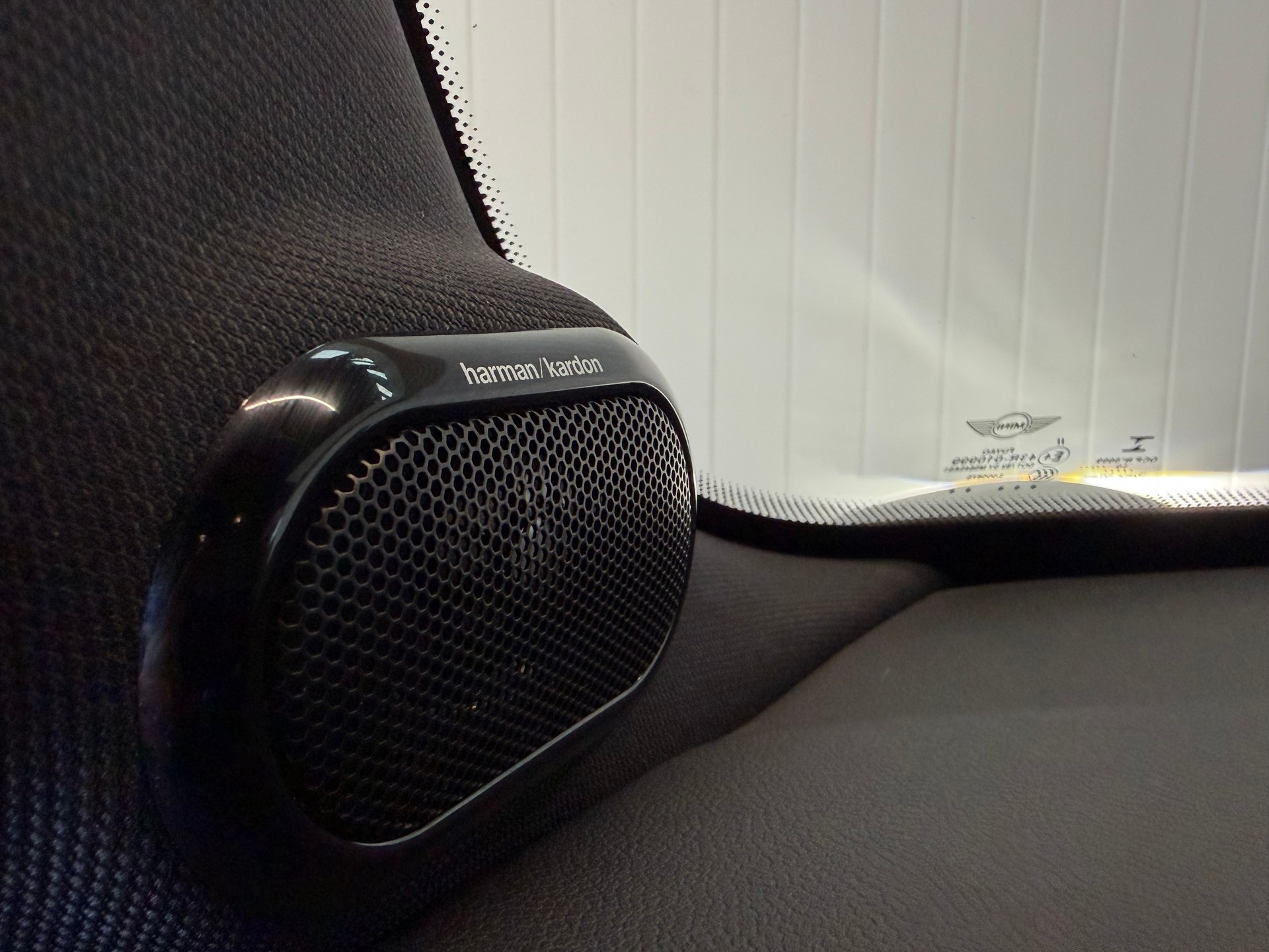 MINI Cooper S Steptronic DKG frisch ab MFK & Service-image-11