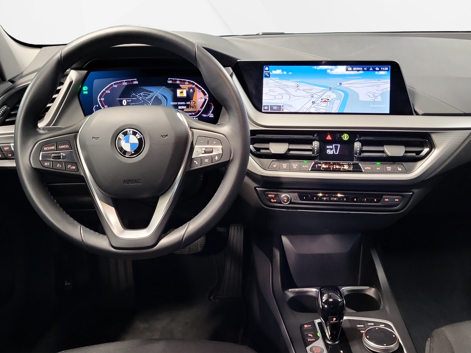 BMW 118i Steptronic-image-12