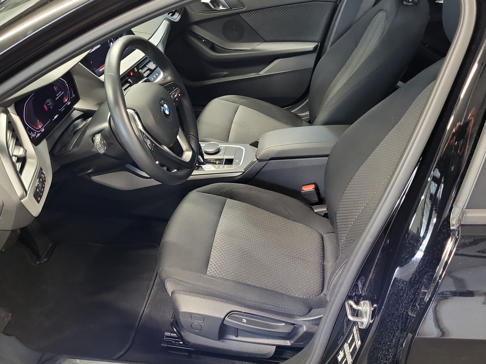 BMW 118i Steptronic-image-9