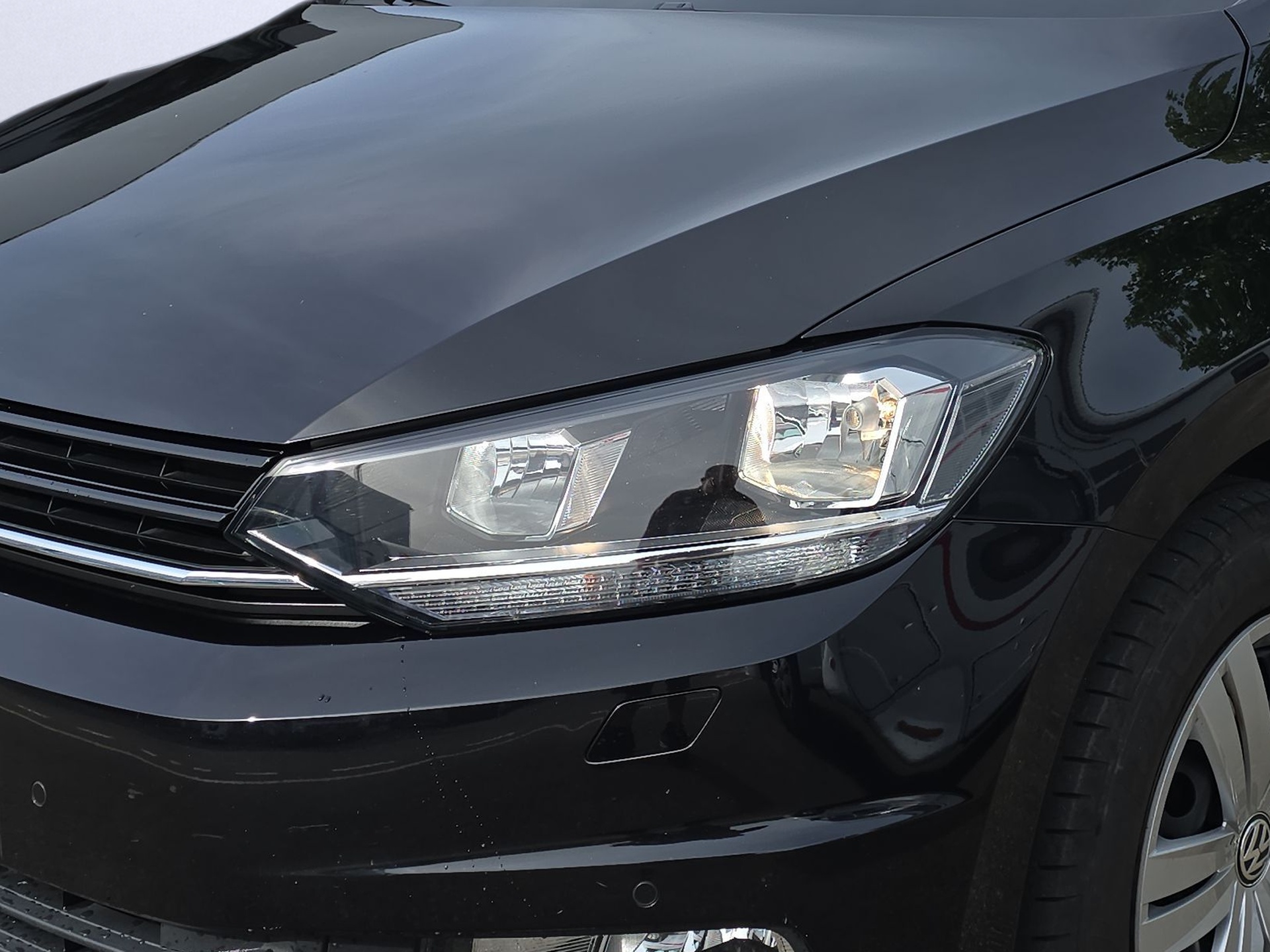 VW Touran 1.4 TSI BlueMotion Technology Family-image-5