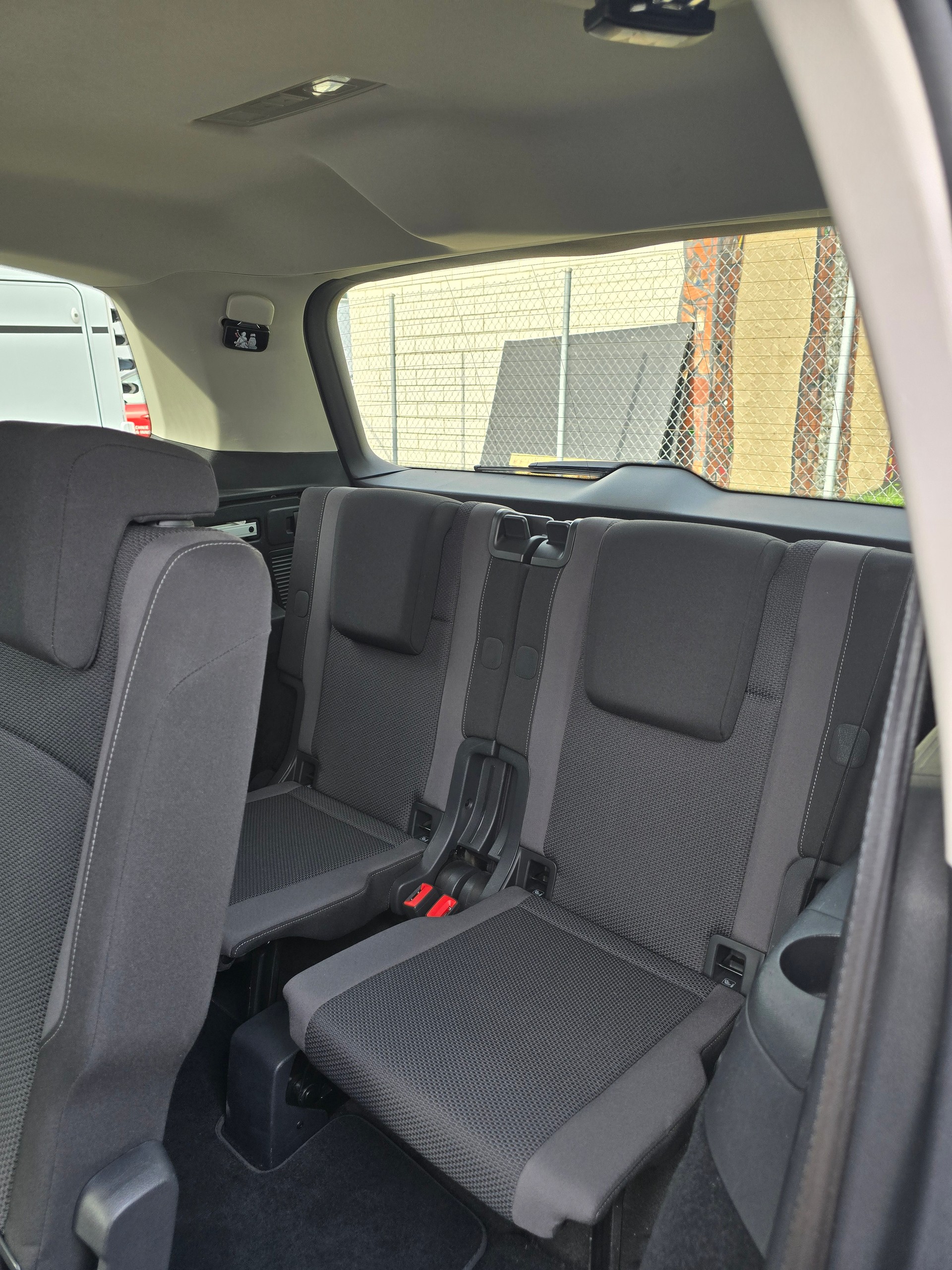 VW Touran 1.4 TSI BlueMotion Technology Family-image-19