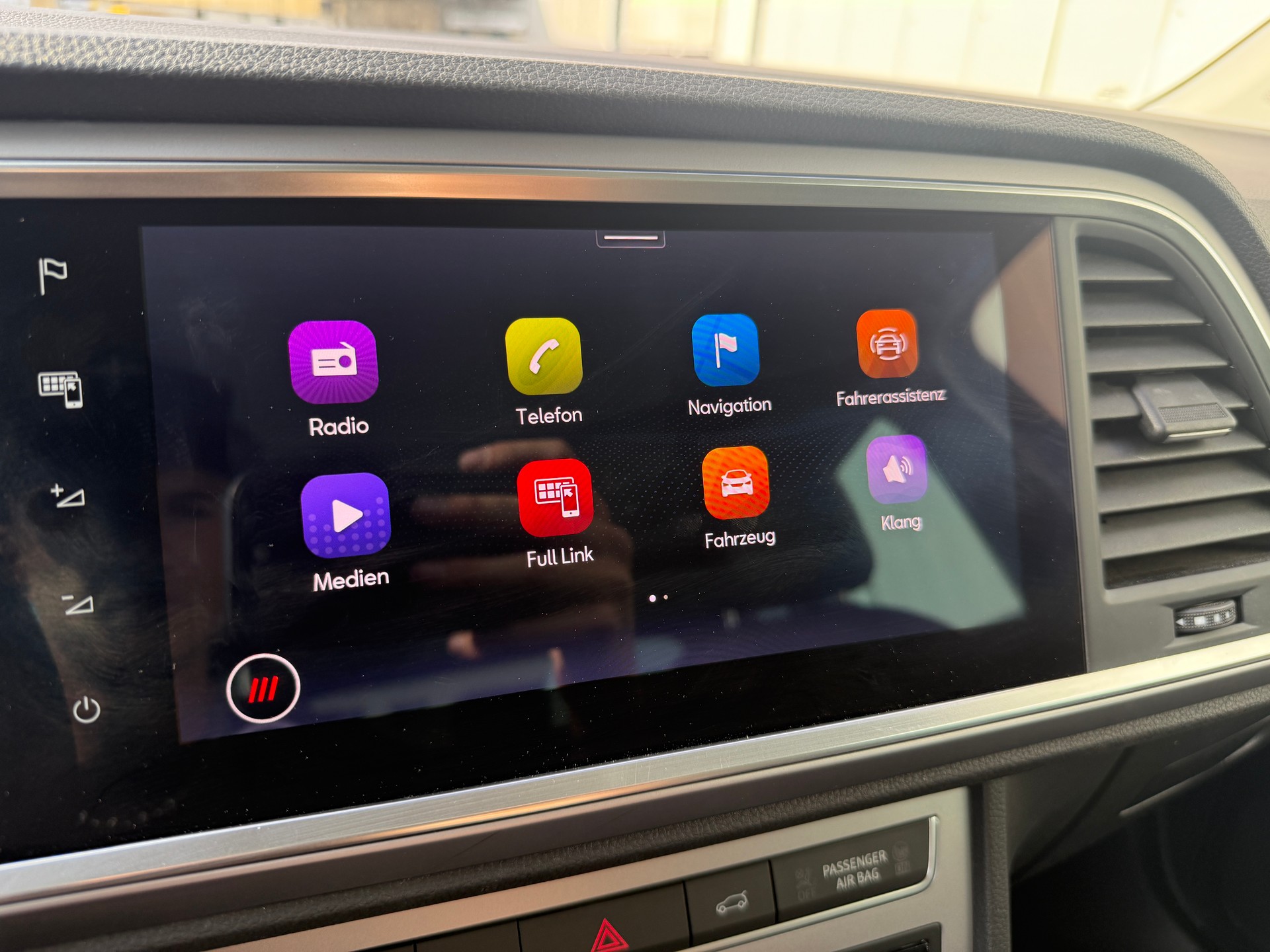 SEAT Ateca 2.0 TDI CR Hola FR DSG 4Drive * 1. HAND * FRISCH MFK * AHK * PANORAMA*-image-24