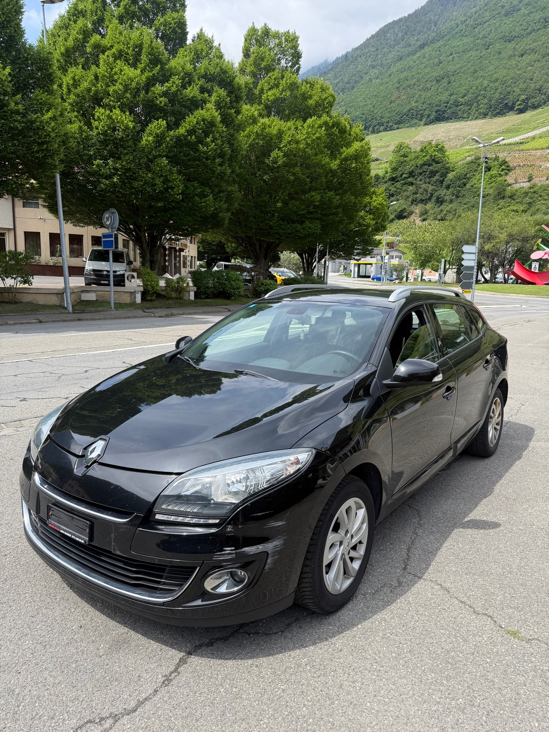 RENAULT Mégane Grandtour 1.2 16V Turbo Energy-image-1