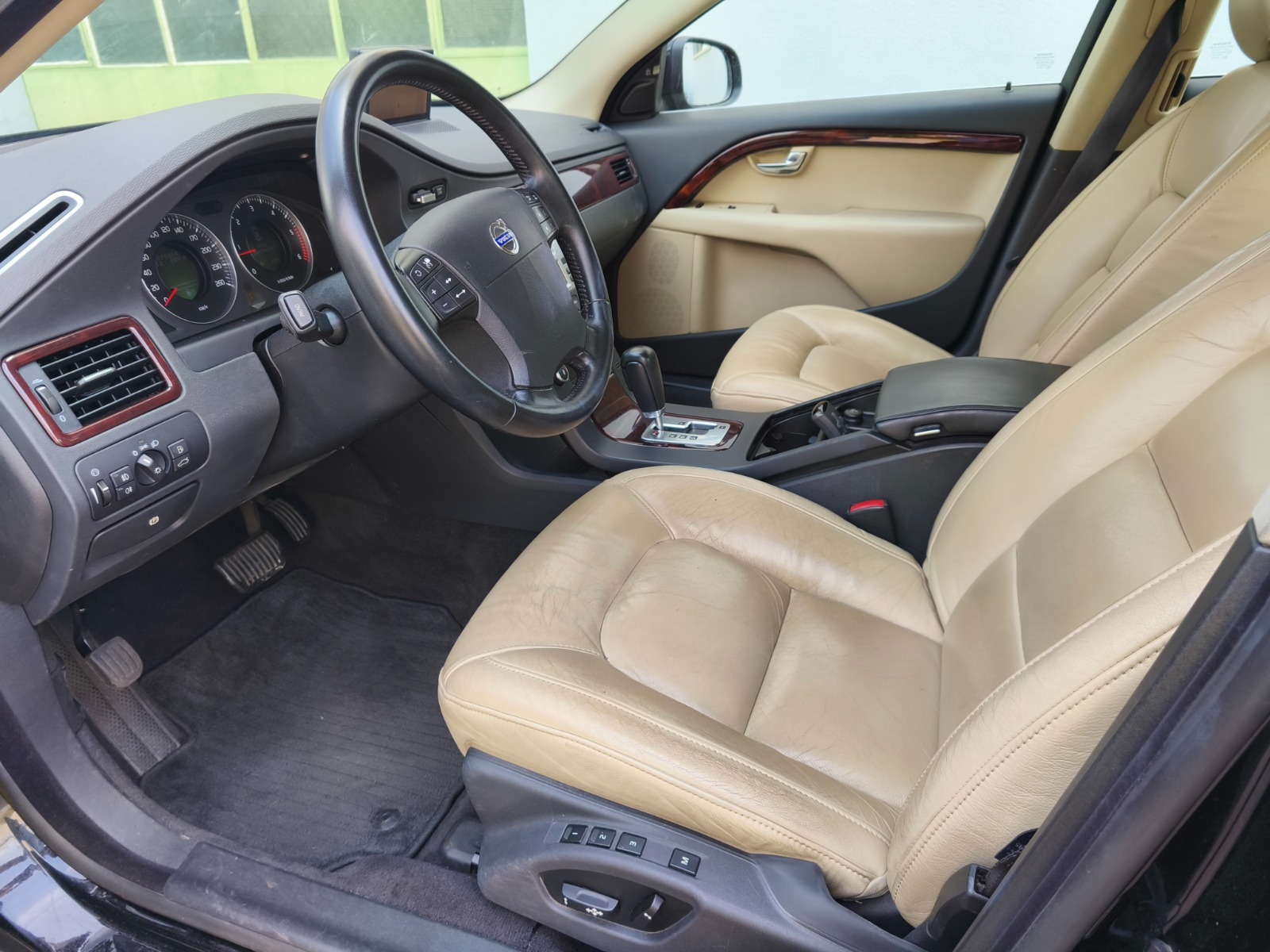 VOLVO S80 D5 Executive Geartronic-image-7
