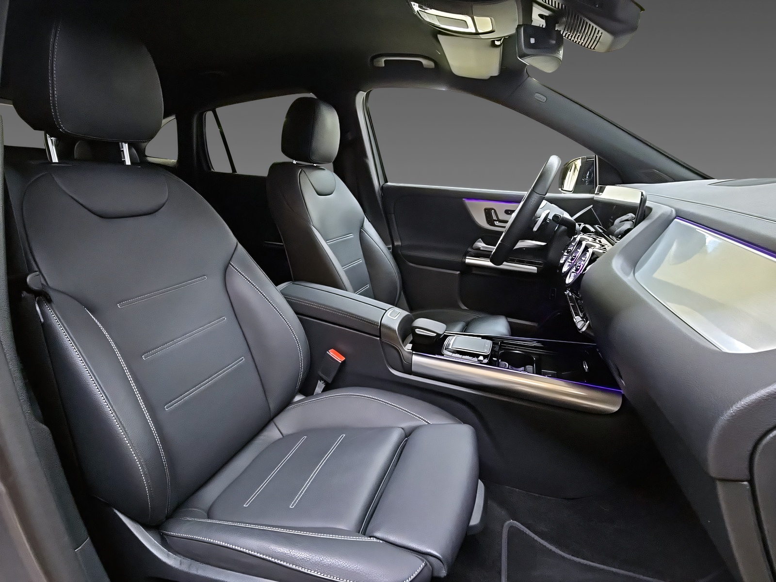 MERCEDES-BENZ EQA 350 4Matic AMG Line-image-15