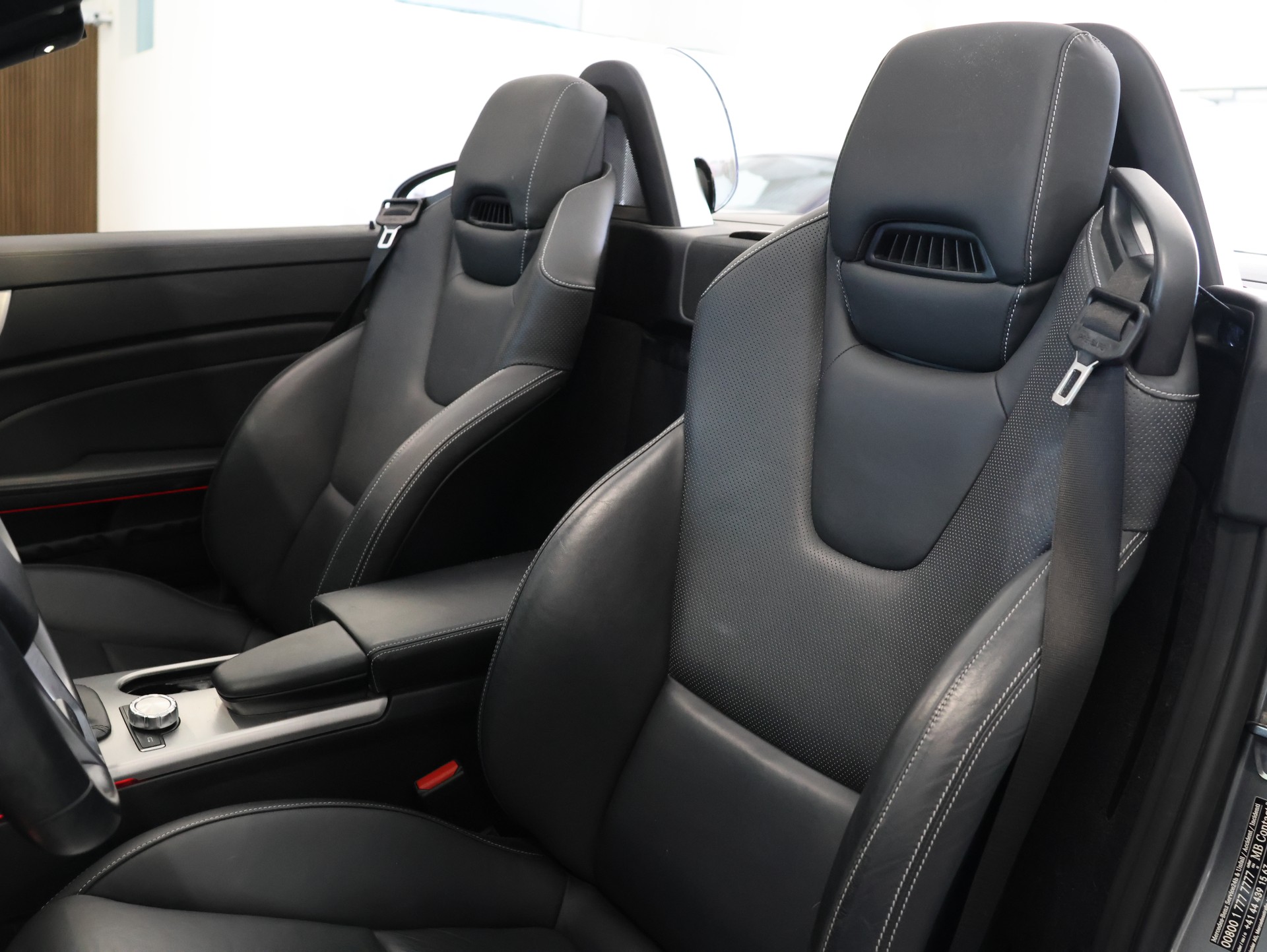 MERCEDES-BENZ SLK 350 7G-Tronic *Harman Kardon* *AMG Line* *Memory Sitze*-image-17